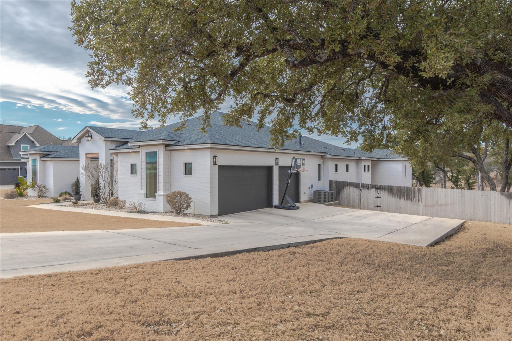 105 Taylor Creek Way, Liberty Hill, TX 78642