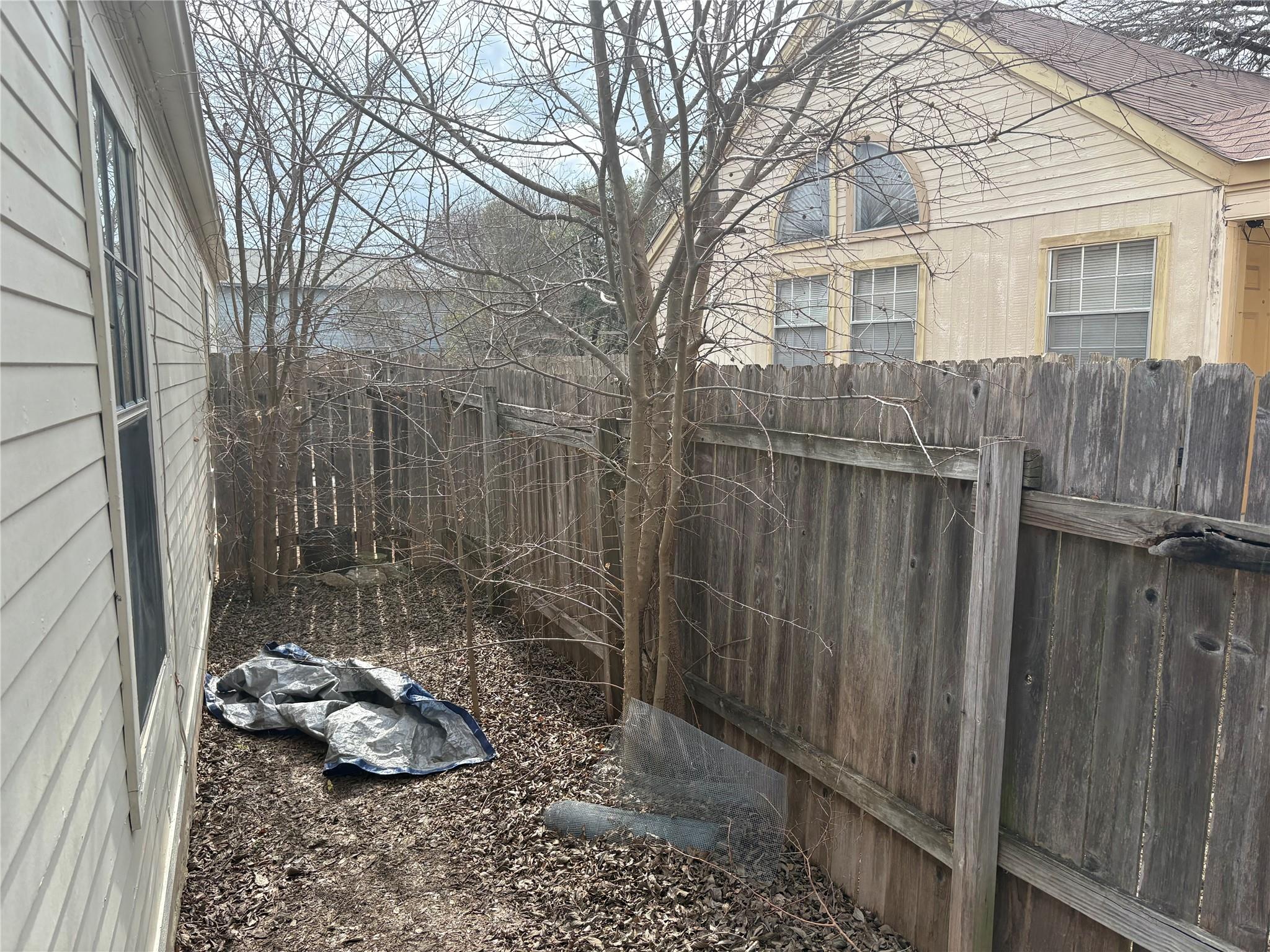 8811-B Pineridge Dr # B, Austin, TX 78729