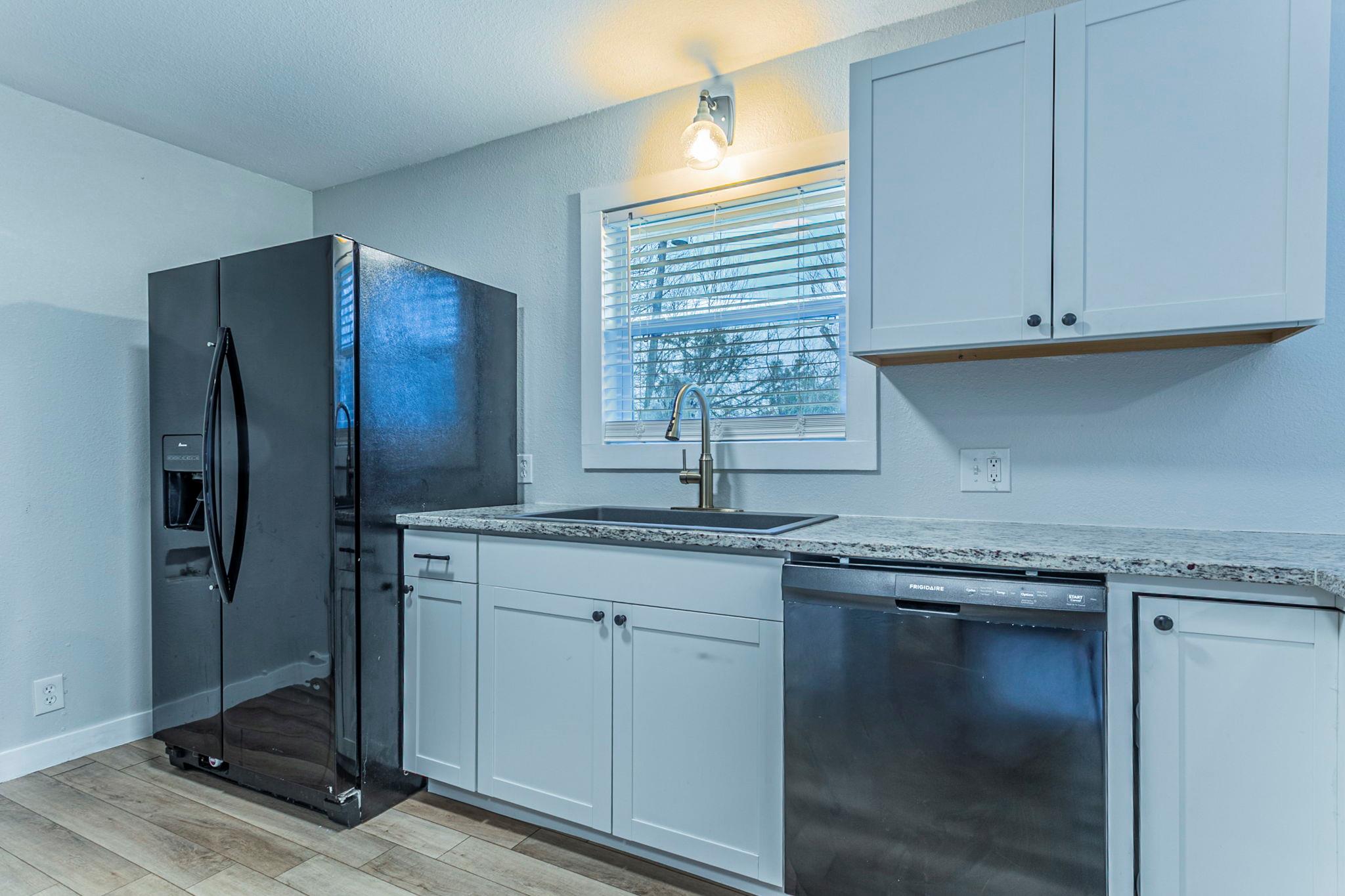 207 N 1st St, Little River Academy, TX 76554