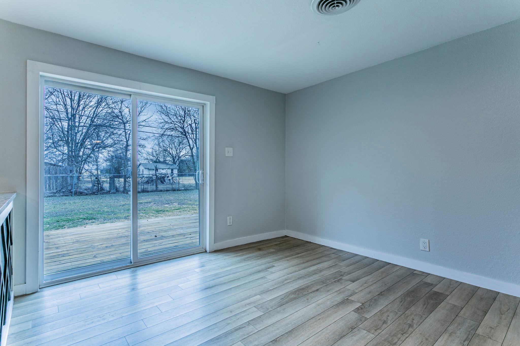 207 N 1st St, Little River Academy, TX 76554