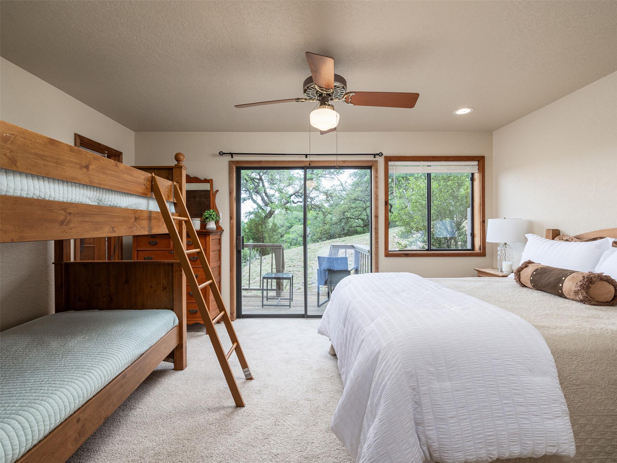 509 Coventry Rd, Spicewood, TX 78669