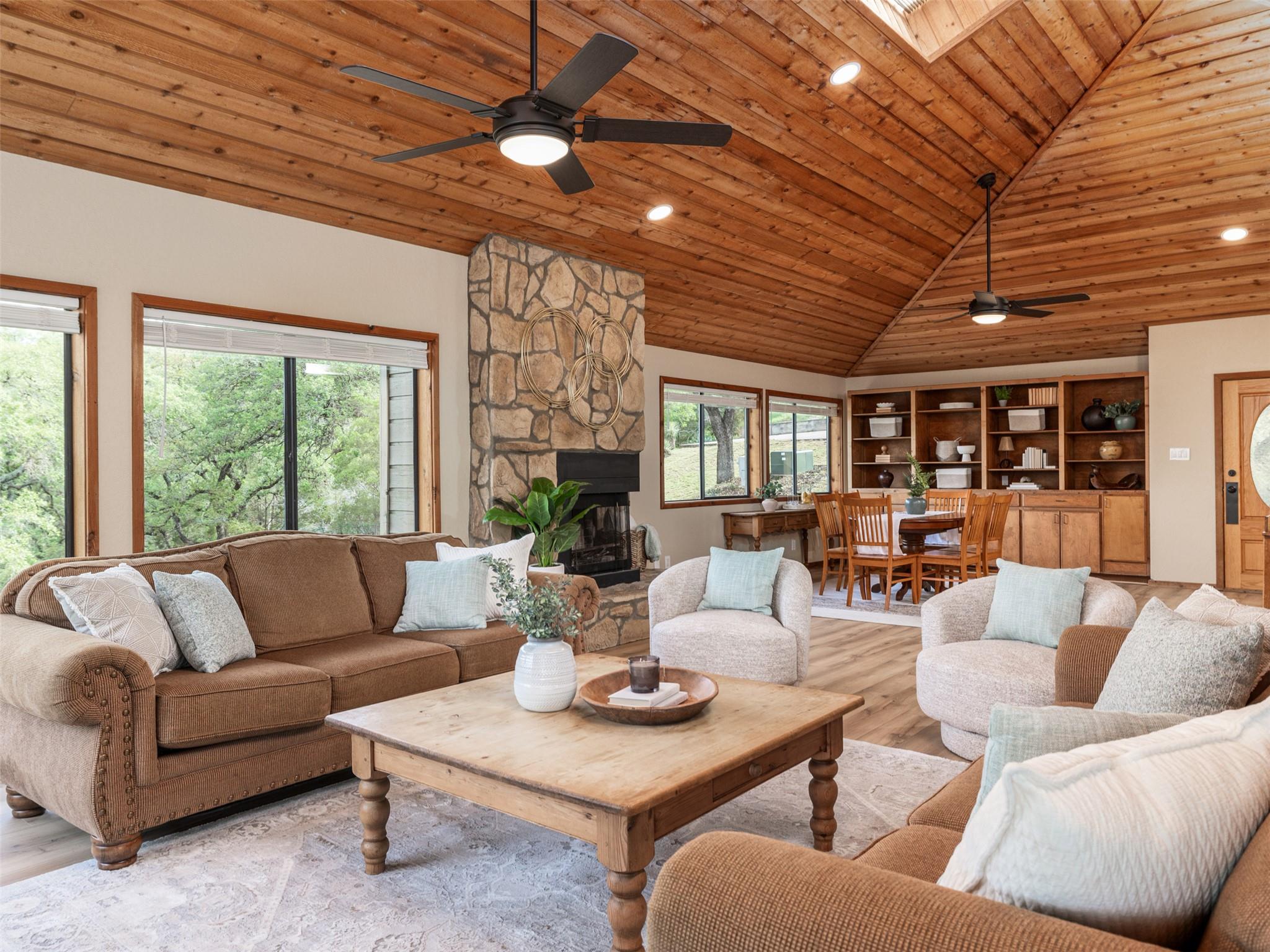 509 Coventry Rd, Spicewood, TX 78669