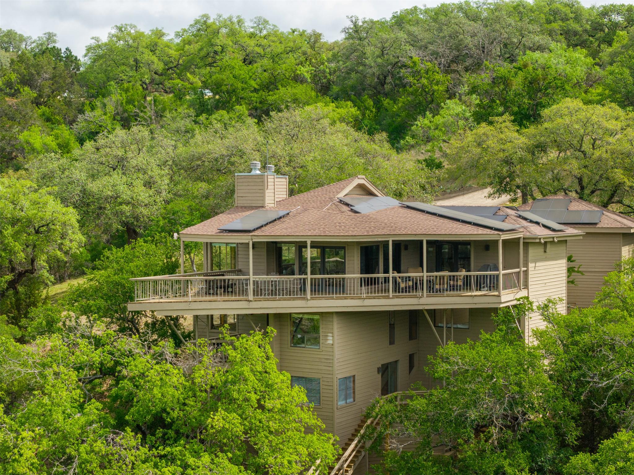 509 Coventry Rd, Spicewood, TX 78669