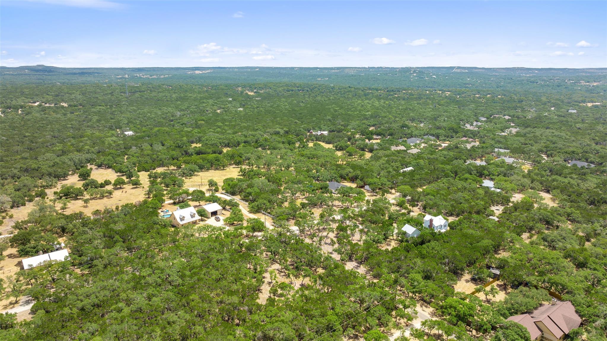 19 Spring Valley Dr, Wimberley, TX 78676