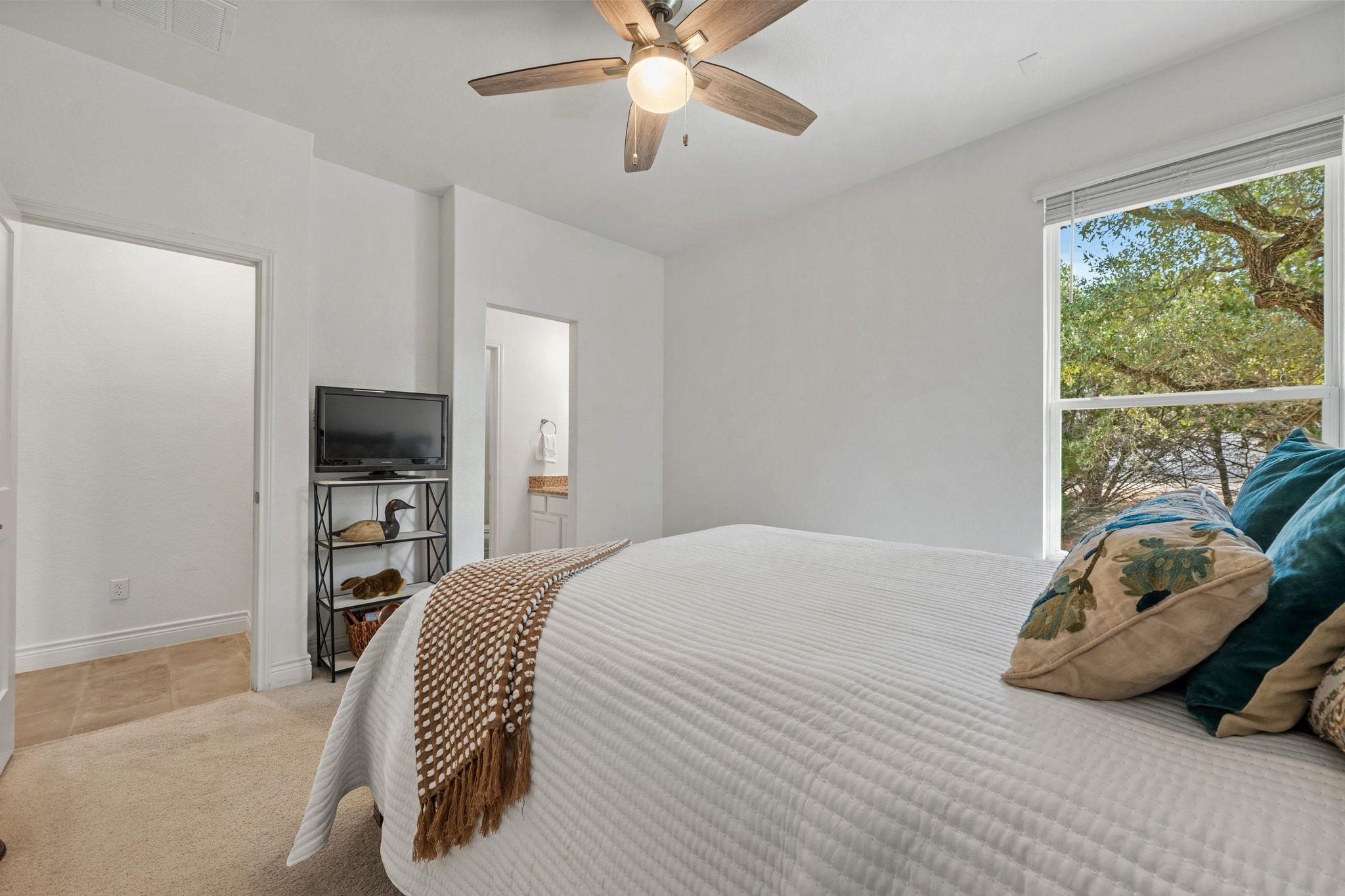 334 Sapling Dr, Driftwood, TX 78619