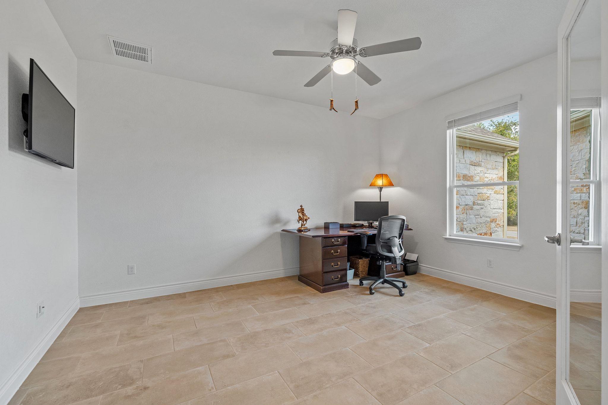 334 Sapling Dr, Driftwood, TX 78619