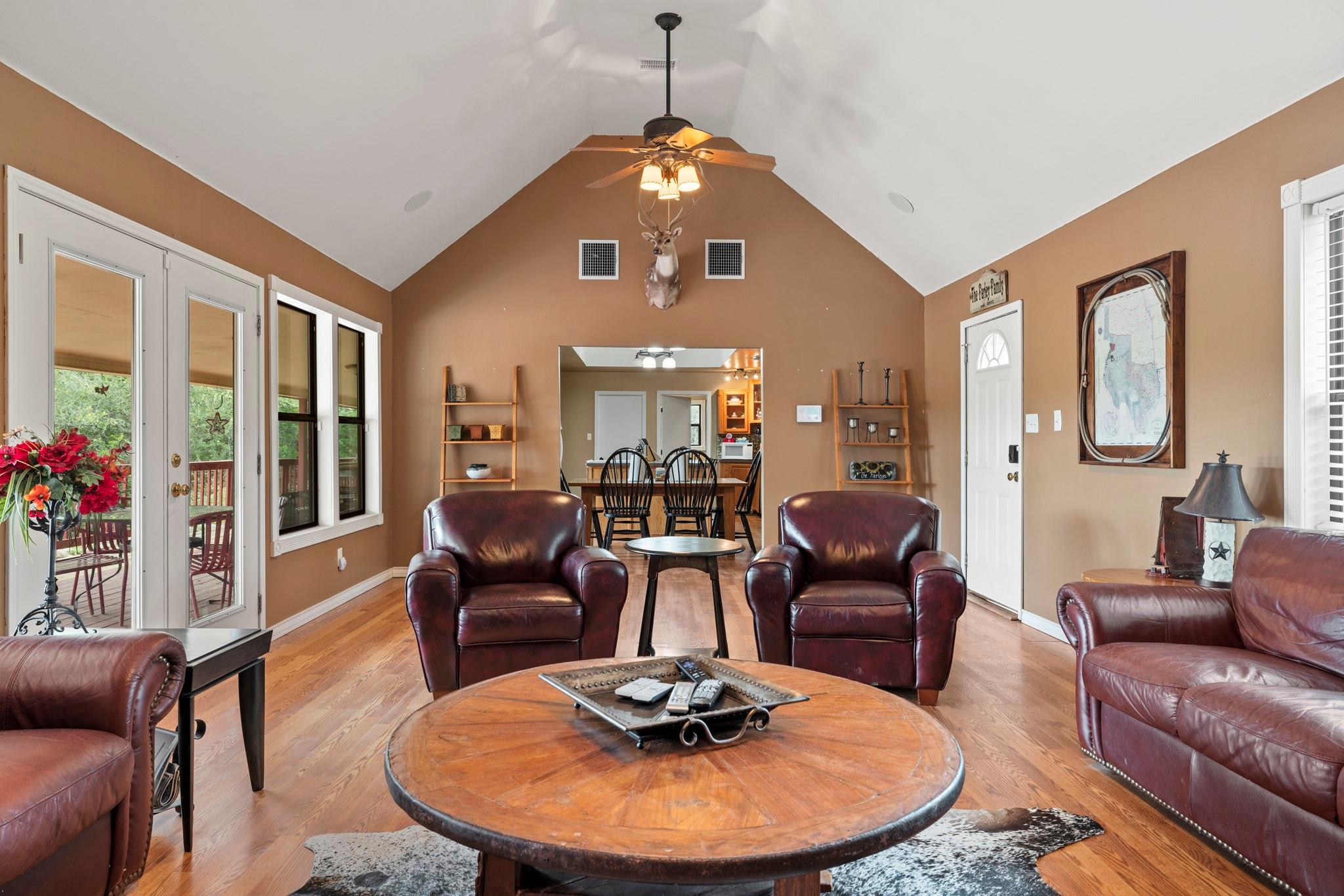 1245A Private Road 2415, Uvalde, TX 78801