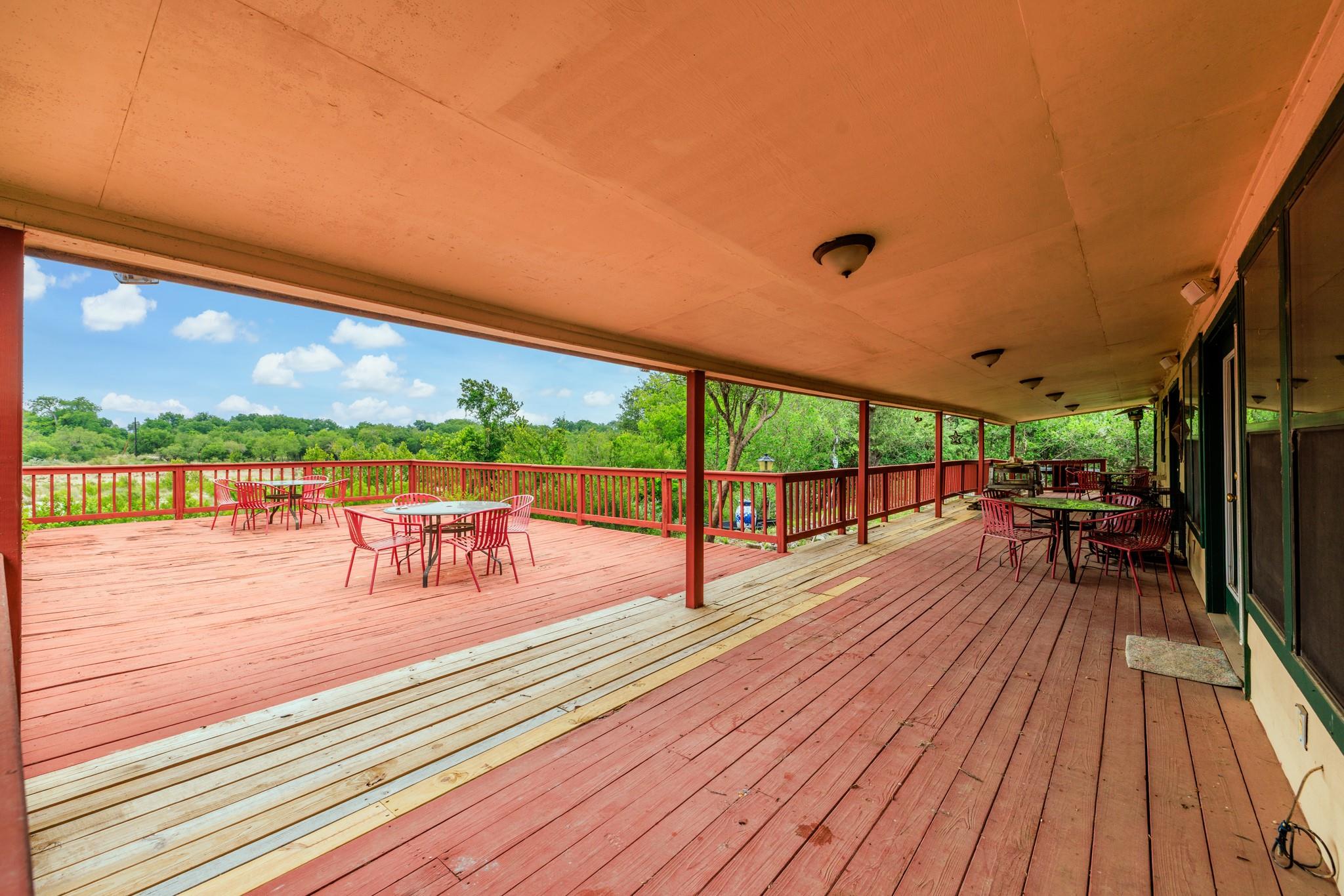 1245A Private Road 2415, Uvalde, TX 78801