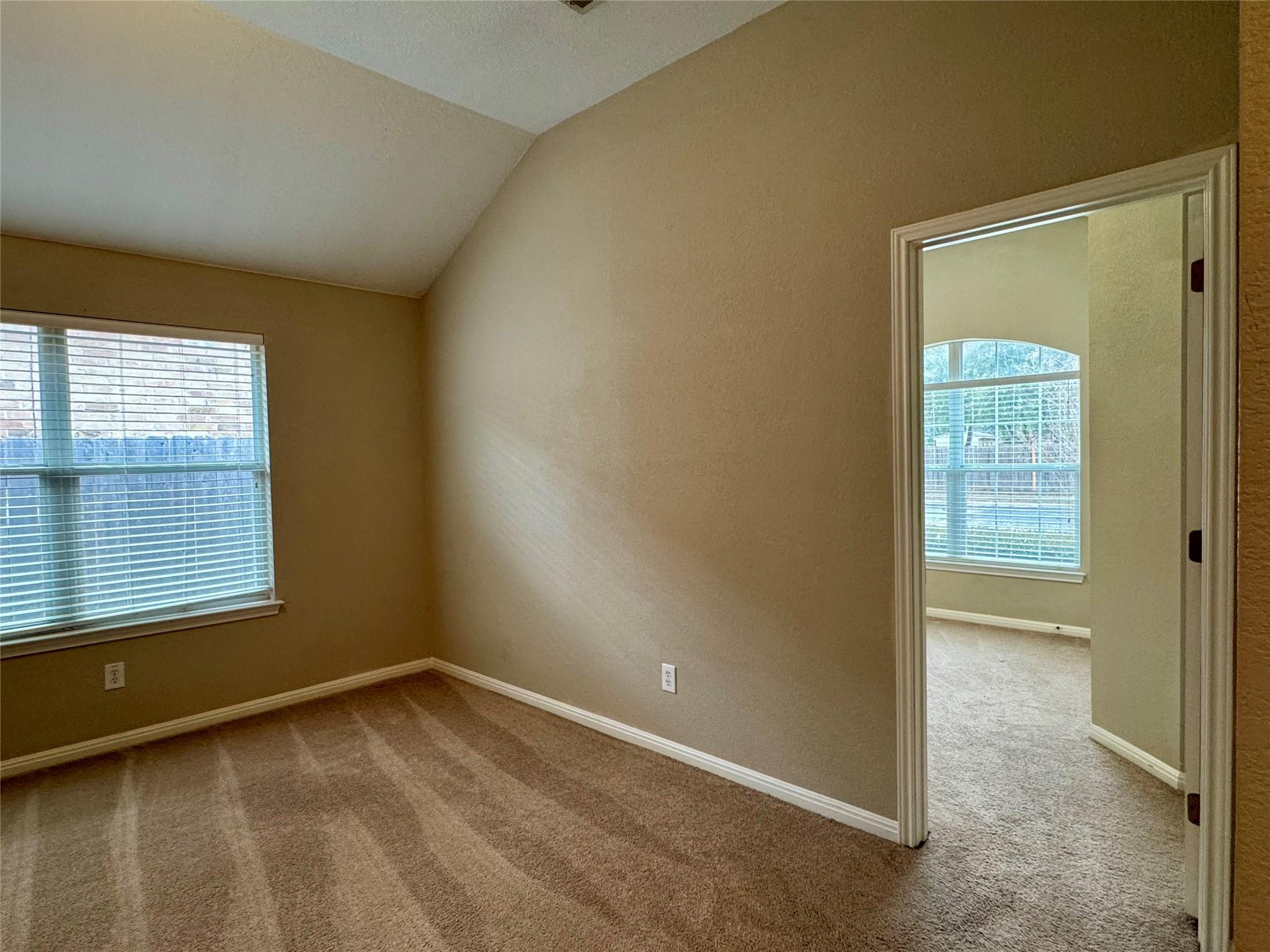 13509 Shawna Dnay Dr, Austin, TX 78727