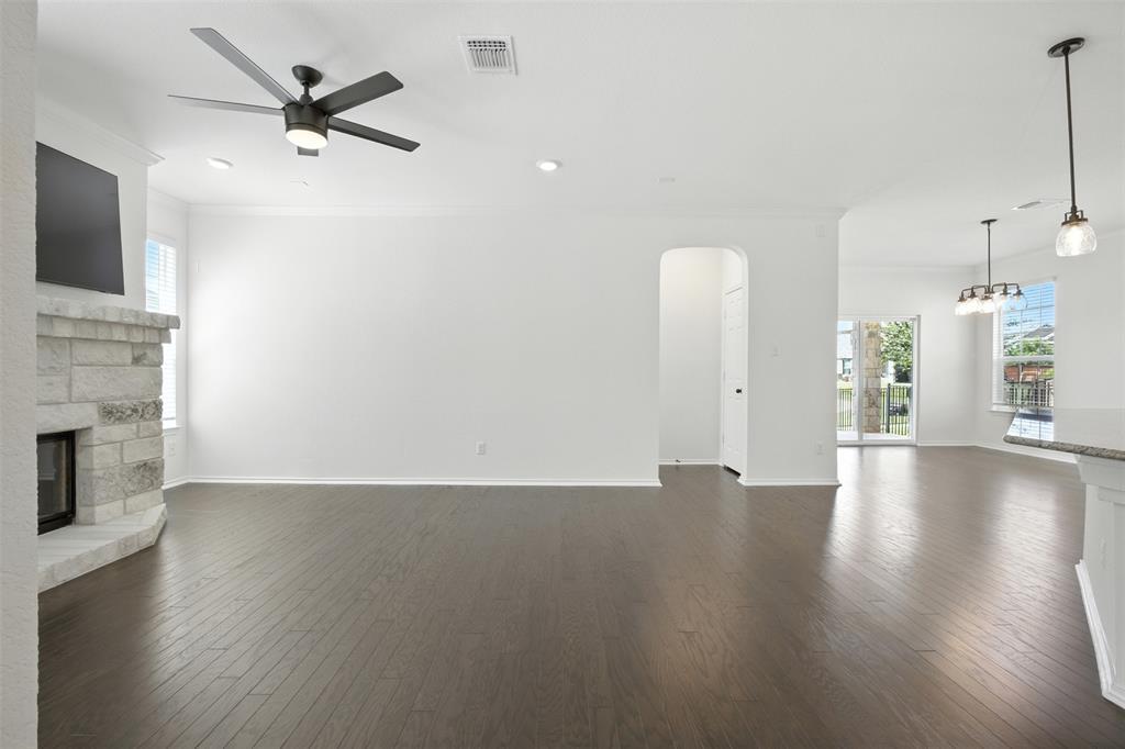 512 Lady Swiss Ln # 60, Hutto, TX 78634