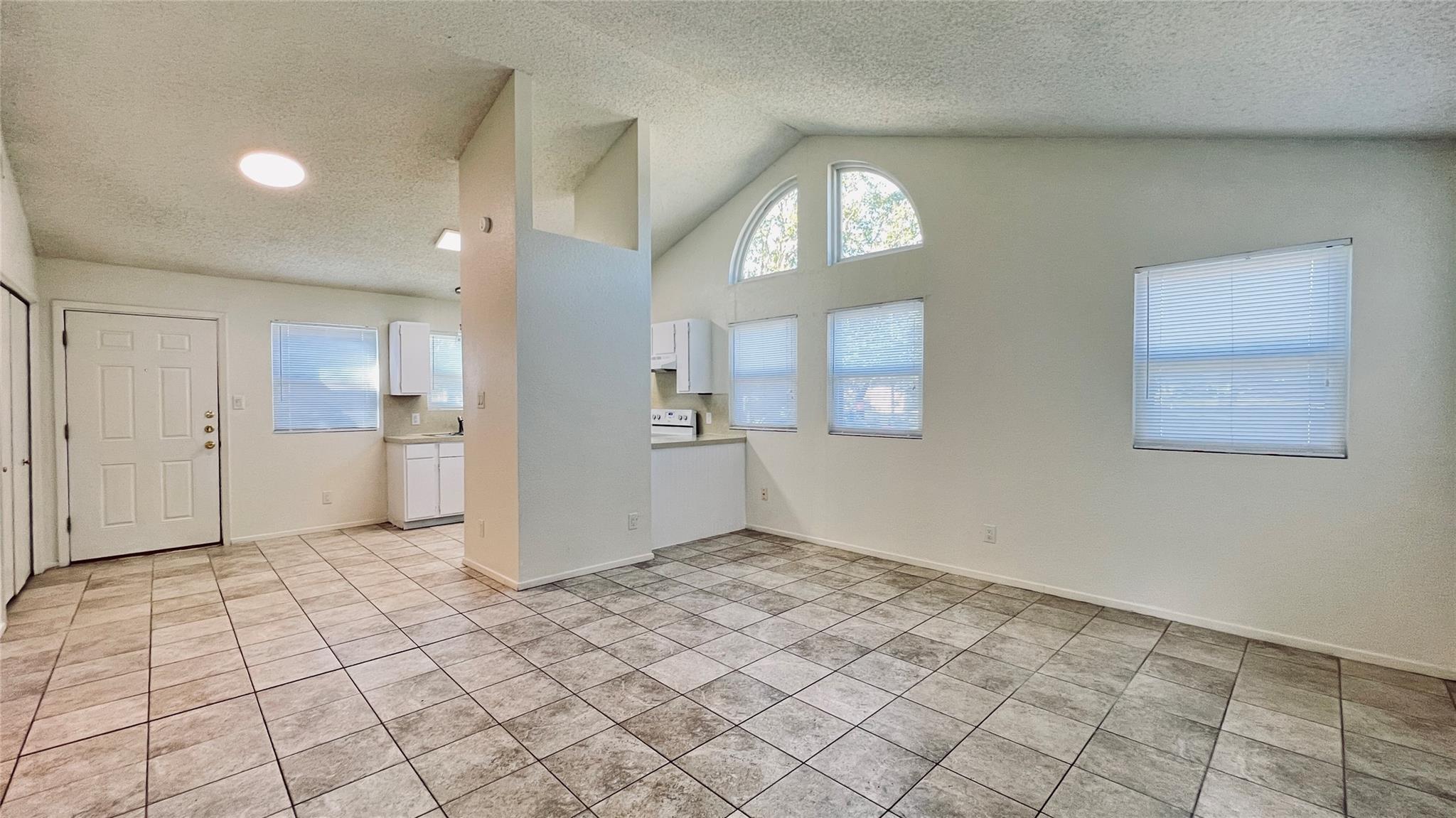 8901 Pineridge Dr # B, Austin, TX 78729