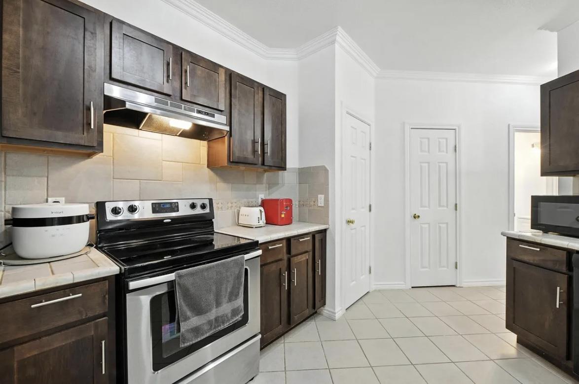 619 Comal Ave, Fort Worth, TX 76108