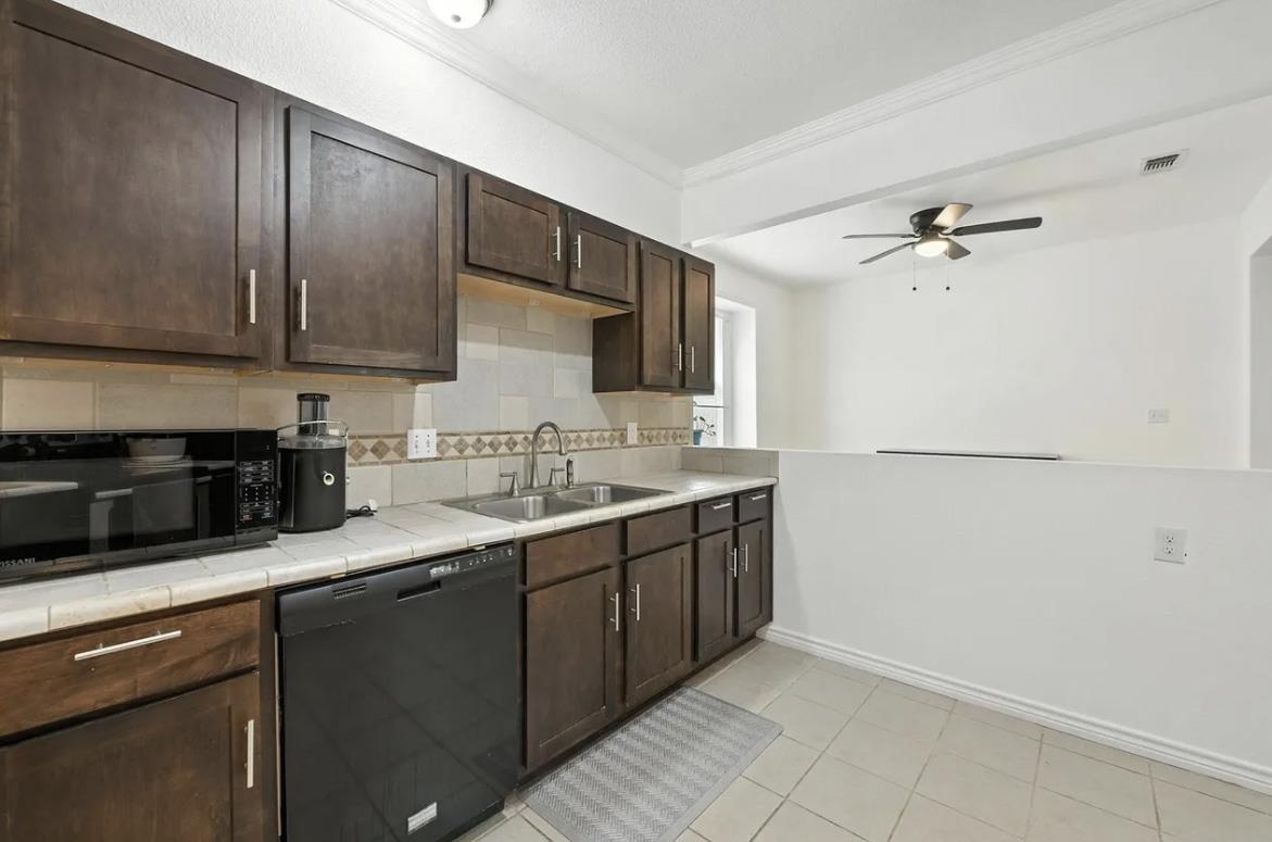 619 Comal Ave, Fort Worth, TX 76108