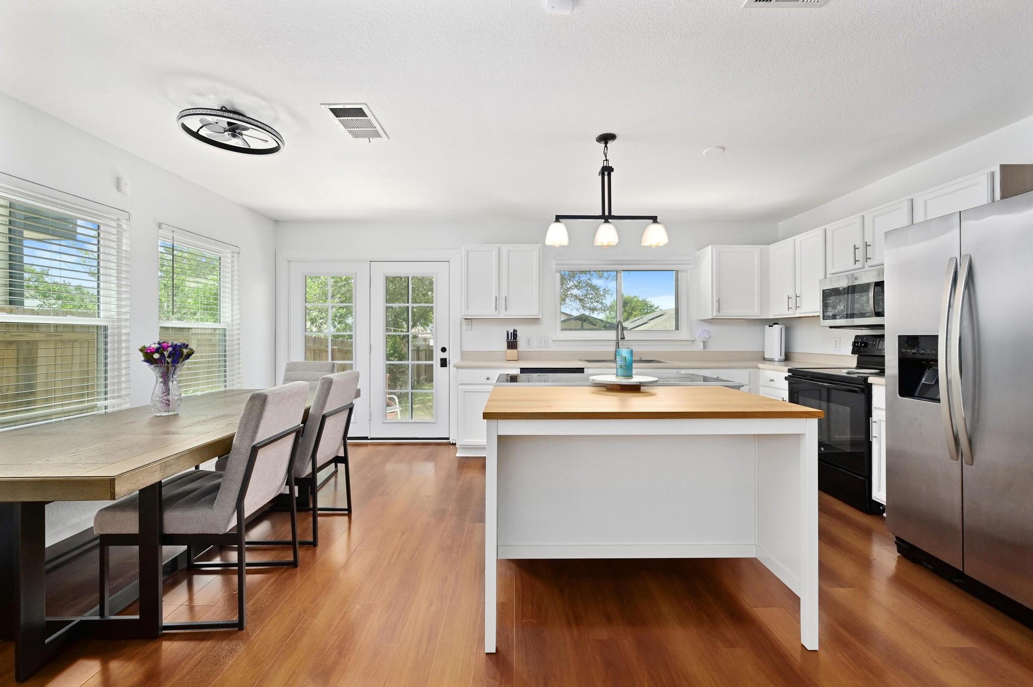 13317 Alysheba Dr, Del Valle, TX 78617