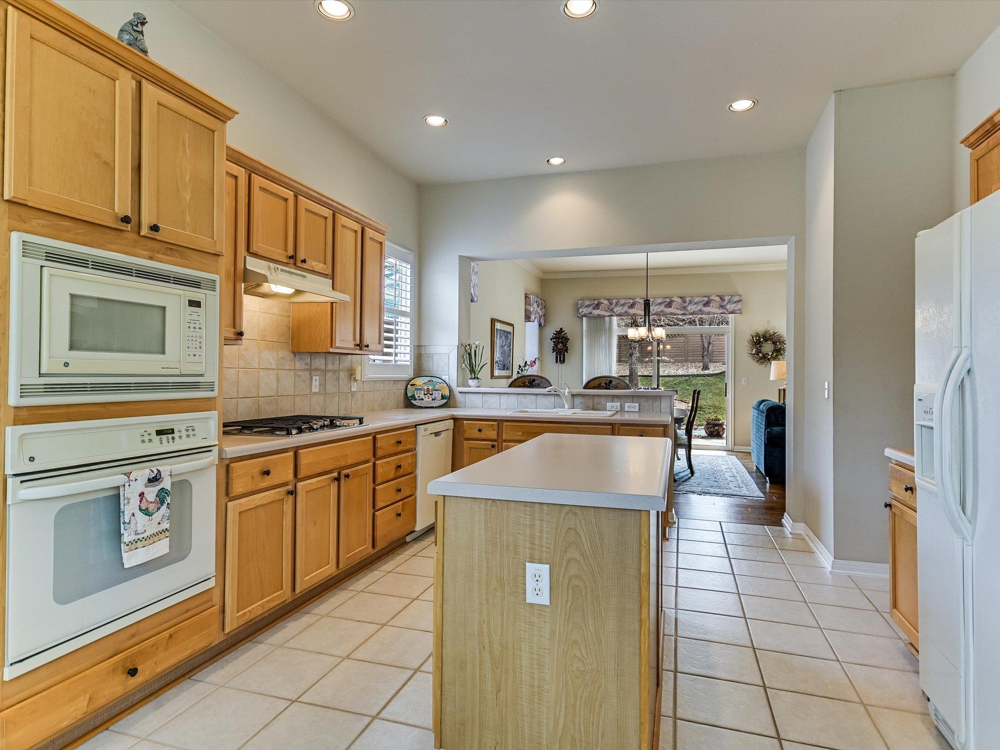 105 Rock Rose Ct, Georgetown, TX 78633