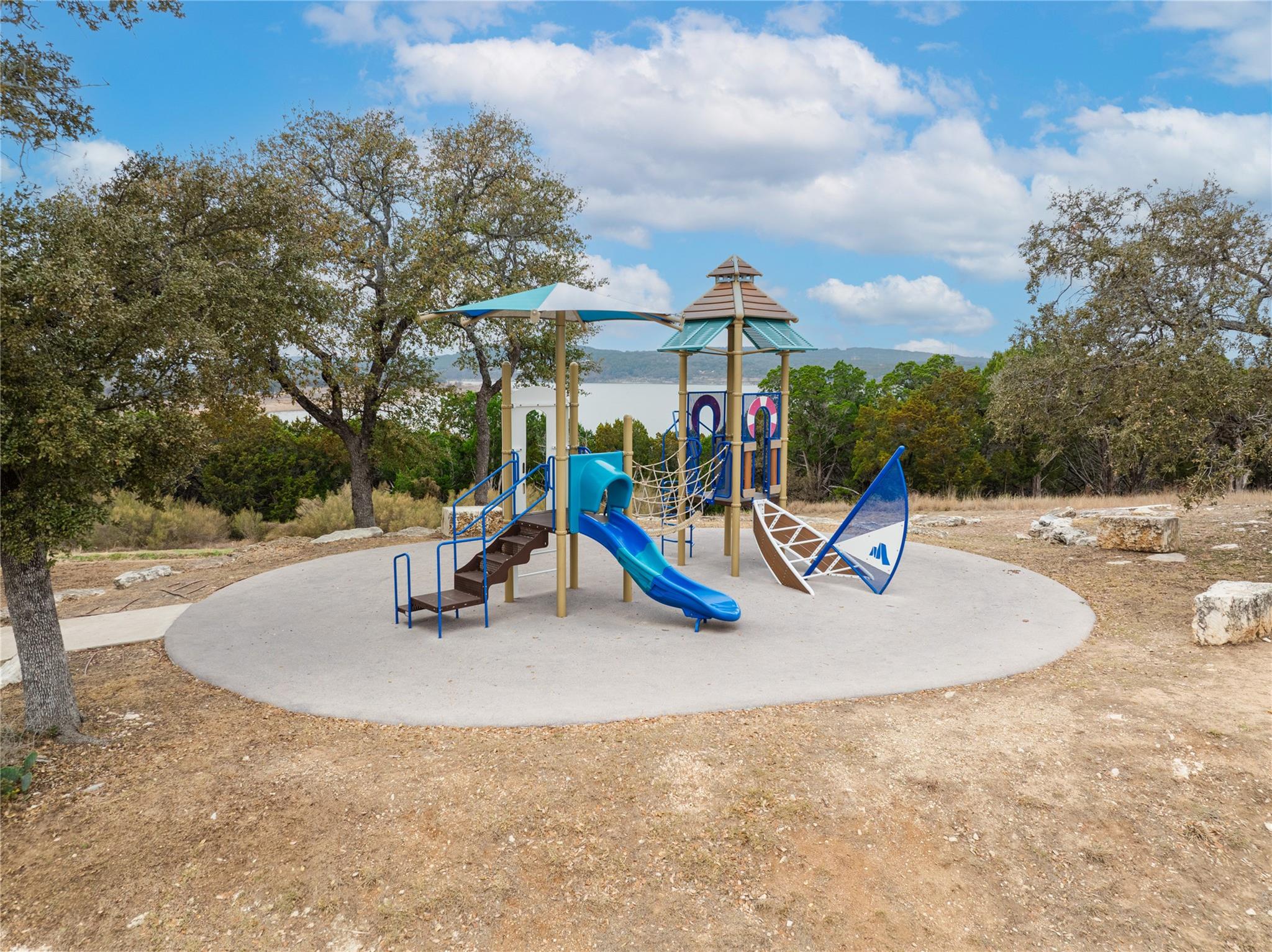 8000 Prairie Rye Dr, Lago Vista, TX 78645