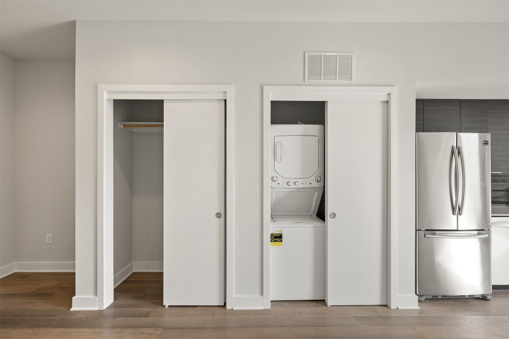 1800 E 4th St # 327, Austin, TX 78702