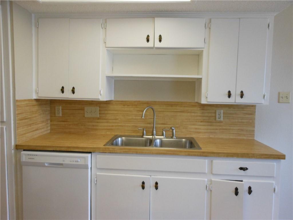 602 Garden Path Dr, Round Rock, TX 78664