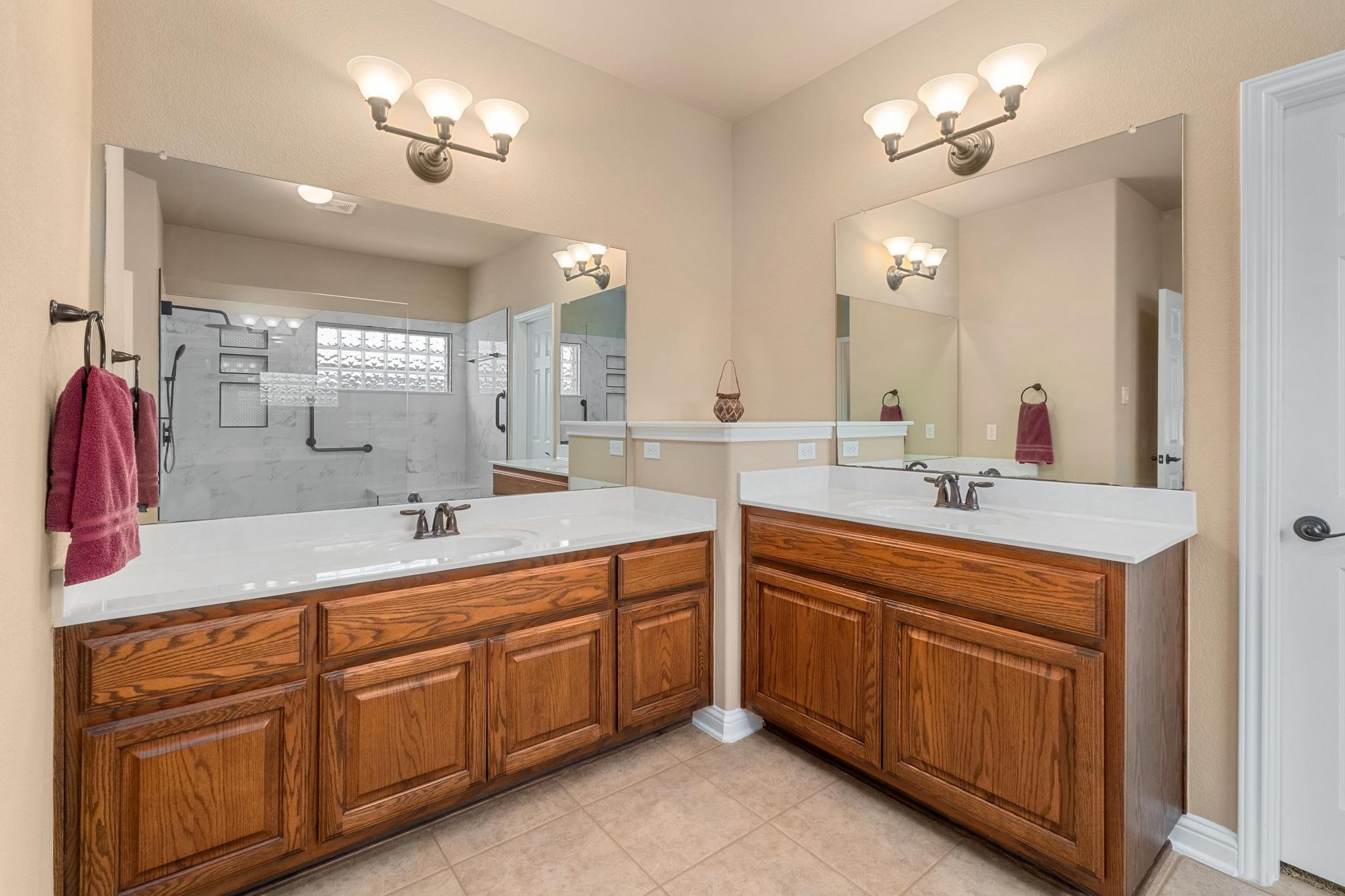 161 Serene Hollow Ln, Buda, TX 78610