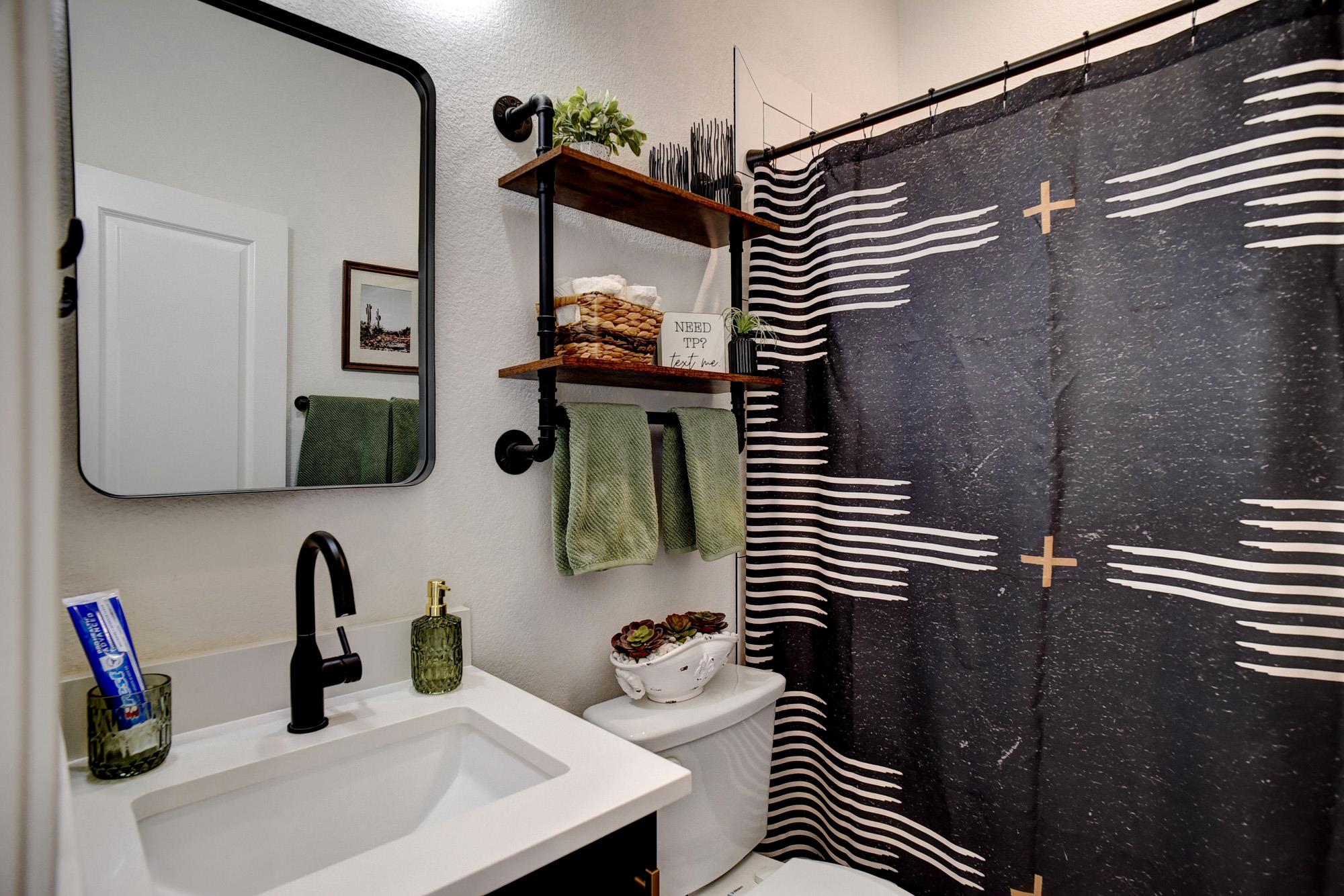 338 W Keanahalululu Ln, Bastrop, TX 78602