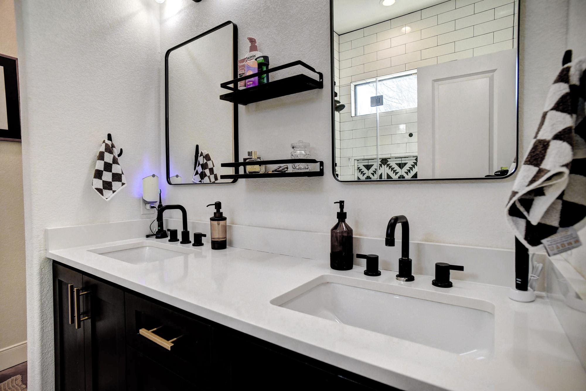 338 W Keanahalululu Ln, Bastrop, TX 78602