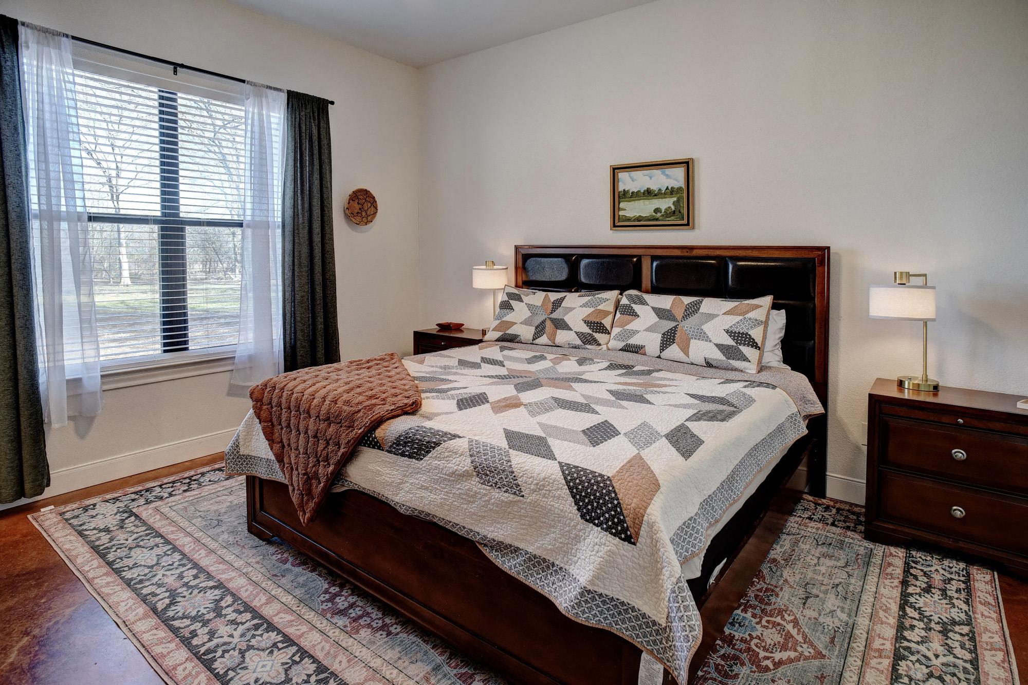 338 W Keanahalululu Ln, Bastrop, TX 78602