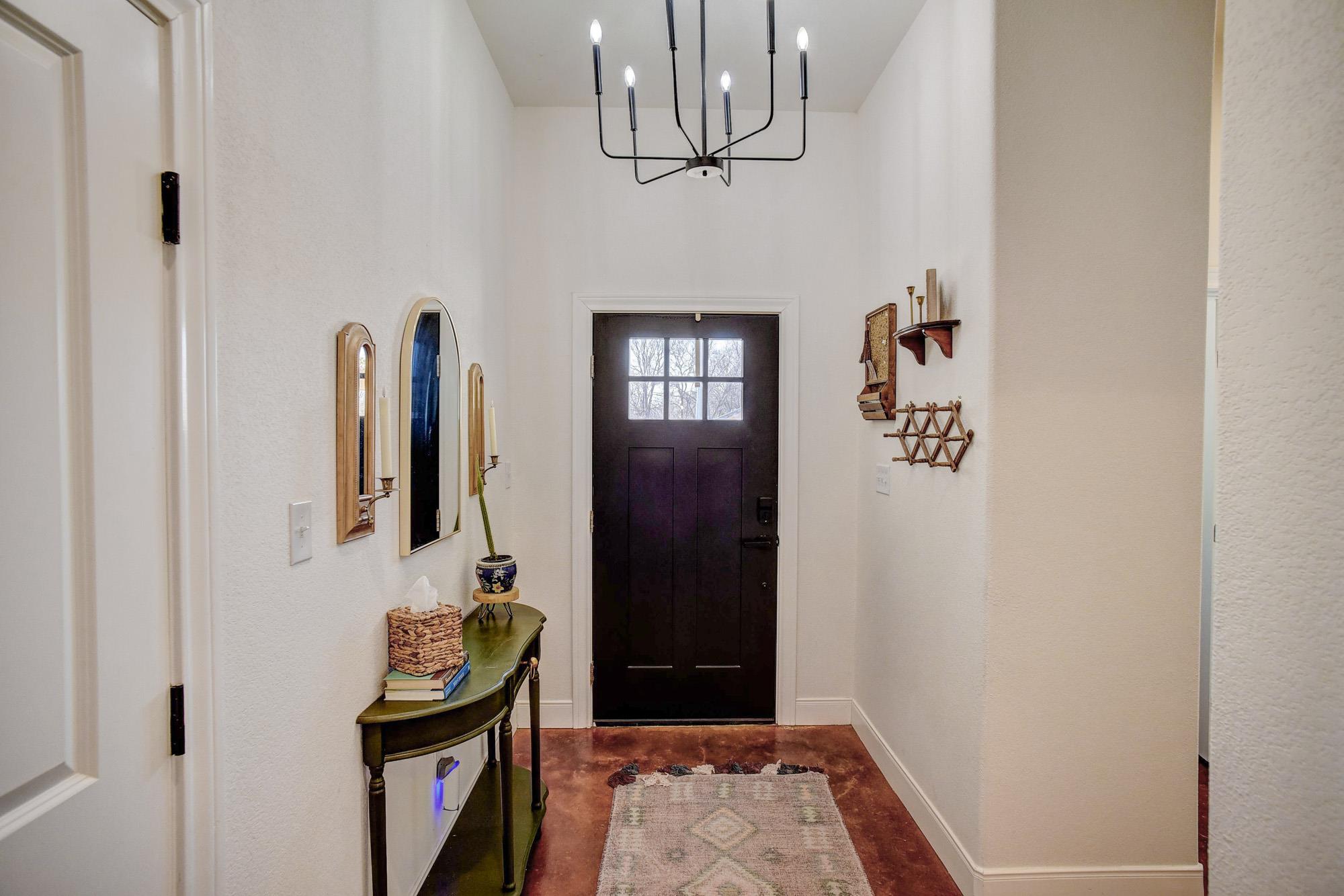 338 W Keanahalululu Ln, Bastrop, TX 78602