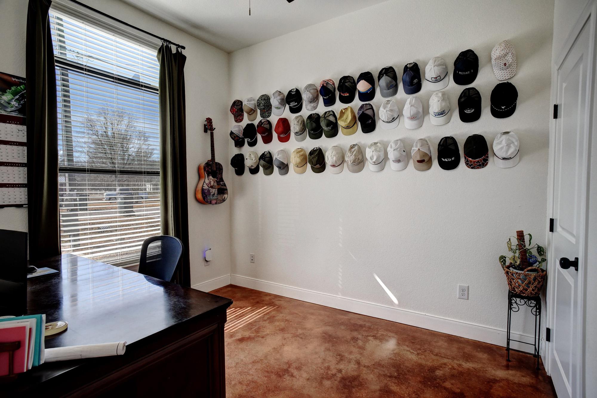 338 W Keanahalululu Ln, Bastrop, TX 78602