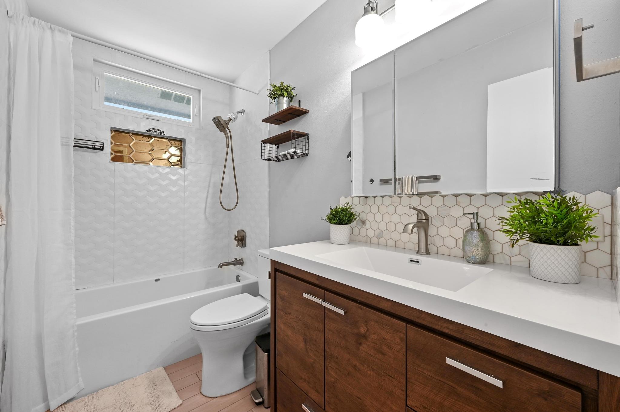 6302 Thurgood Ave, Austin, TX 78721