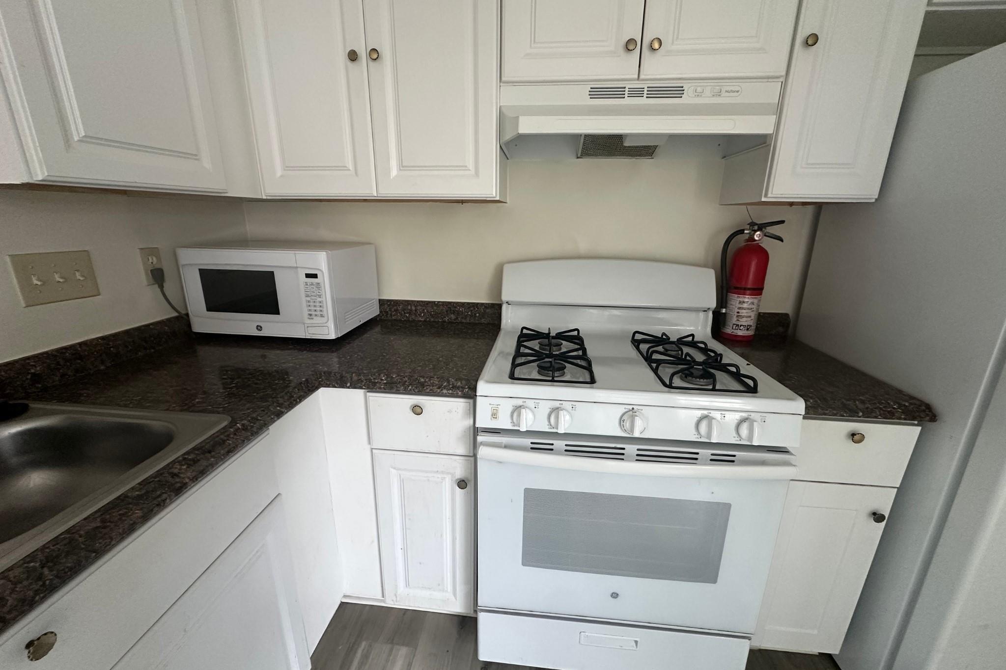 2202 Tabor Ct # C, Austin, TX 78748