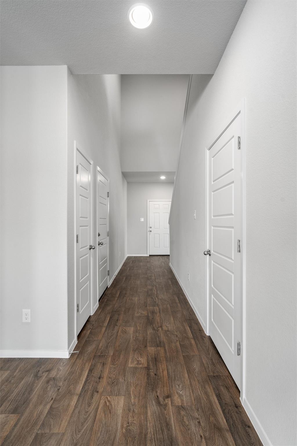 202 Chesterfield Dr, Kyle, TX 78640