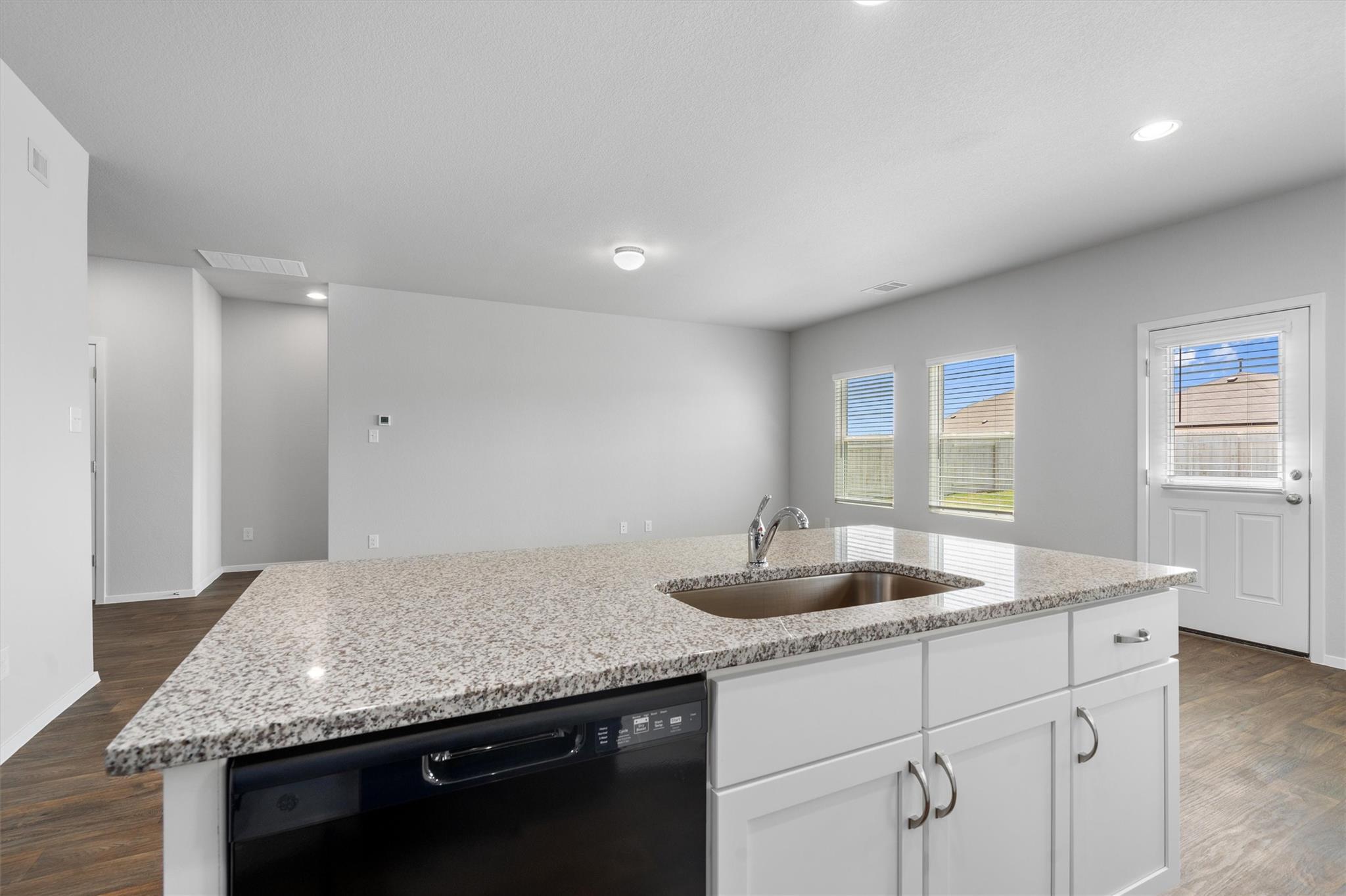 202 Chesterfield Dr, Kyle, TX 78640