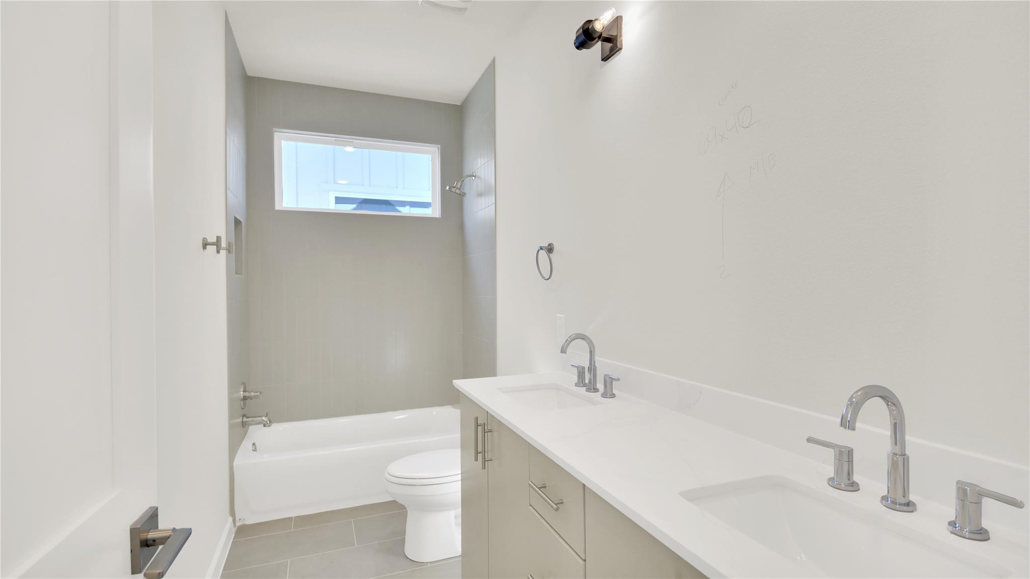 6802 Montana St # 2, Austin, TX 78741