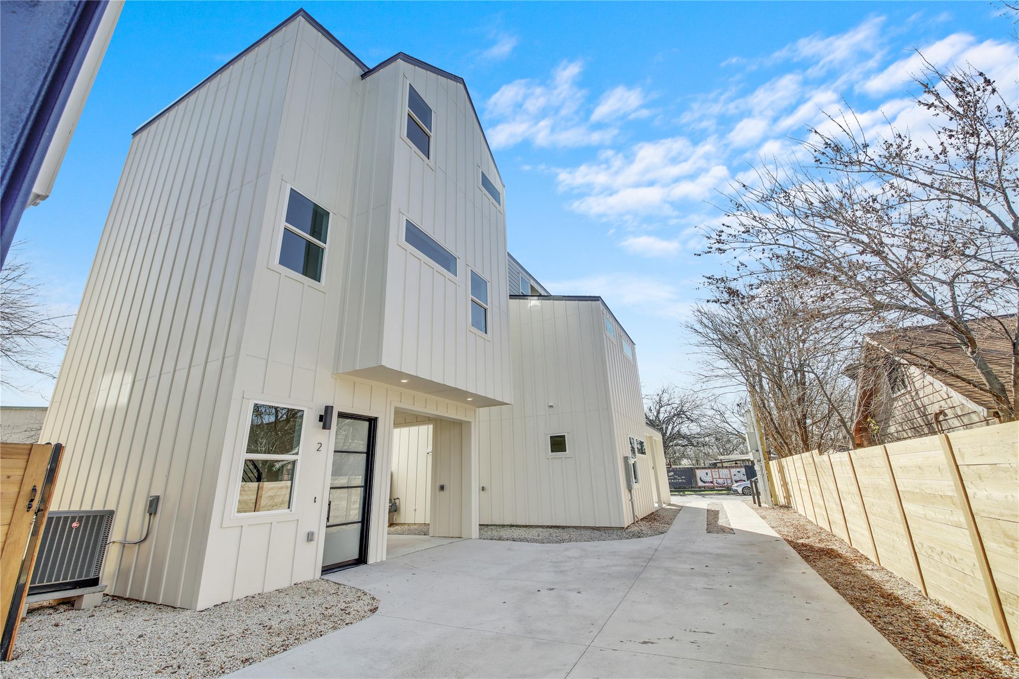 6802 Montana St # 2, Austin, TX 78741
