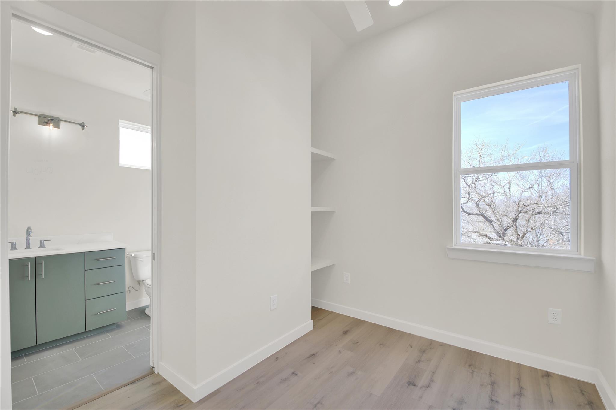 6802 Montana St # 2, Austin, TX 78741