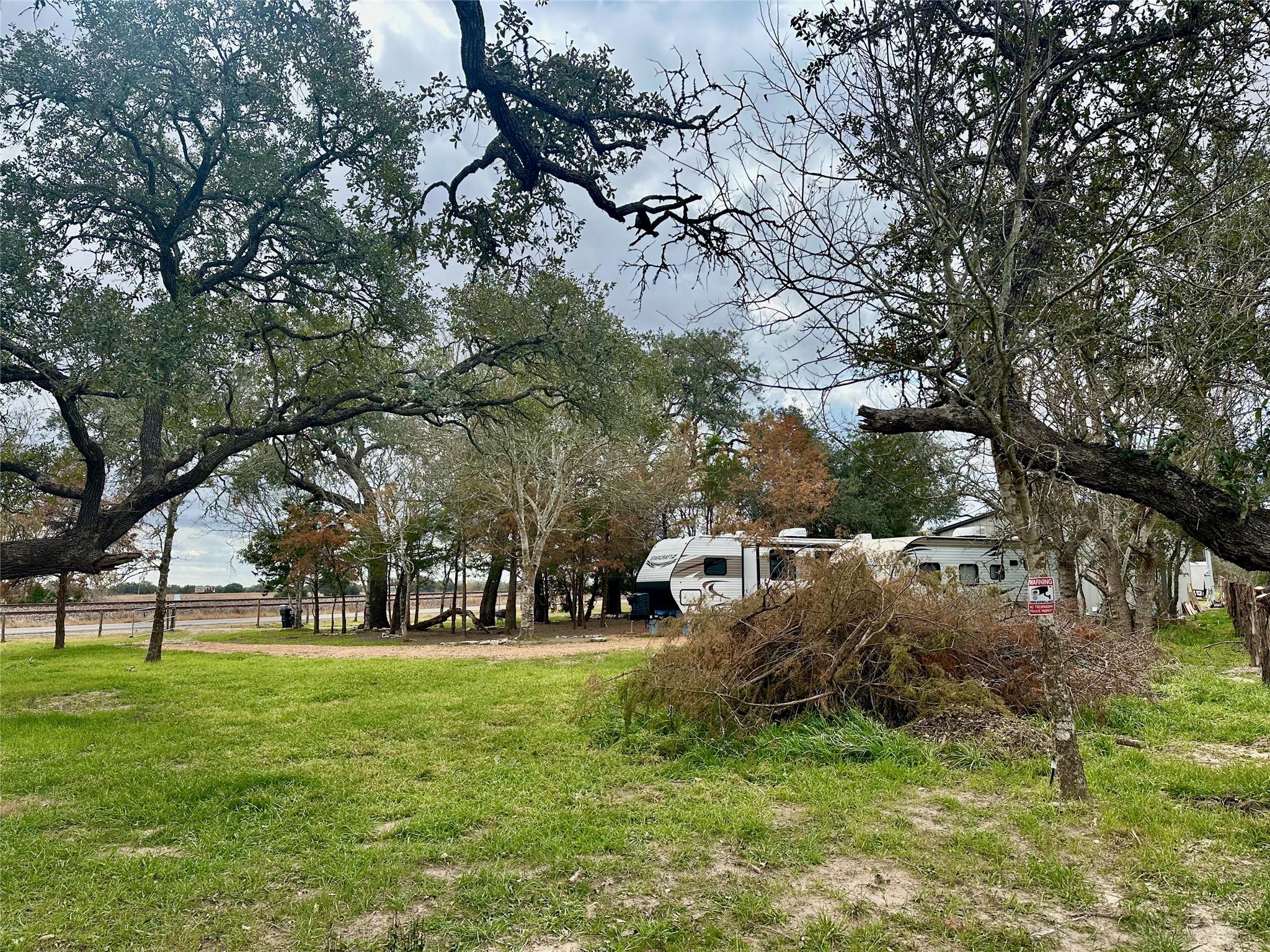 750 FM 154 S, Muldoon, TX 78949