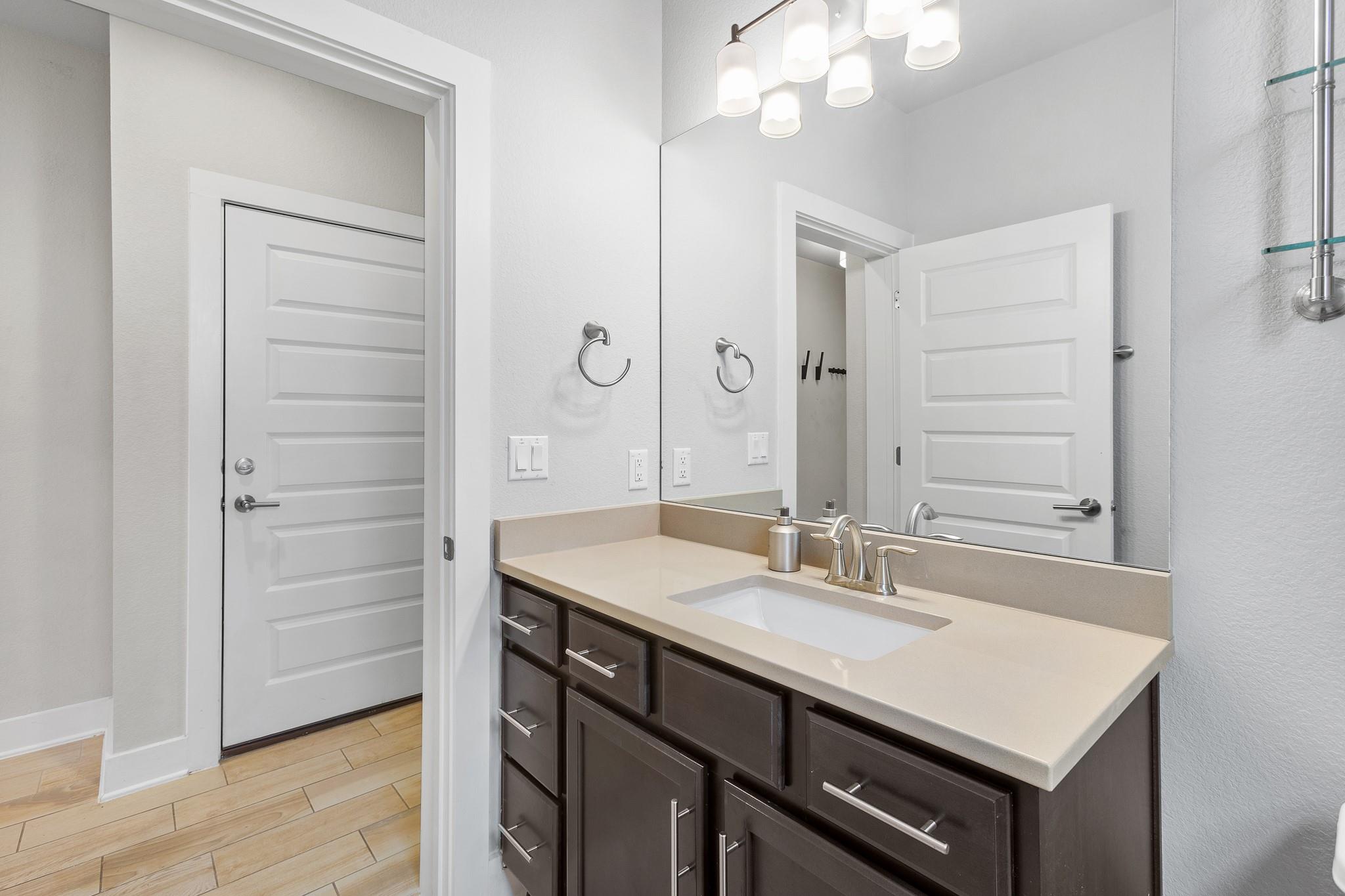 1925 Teagle Dr # 234C, Austin, TX 78741