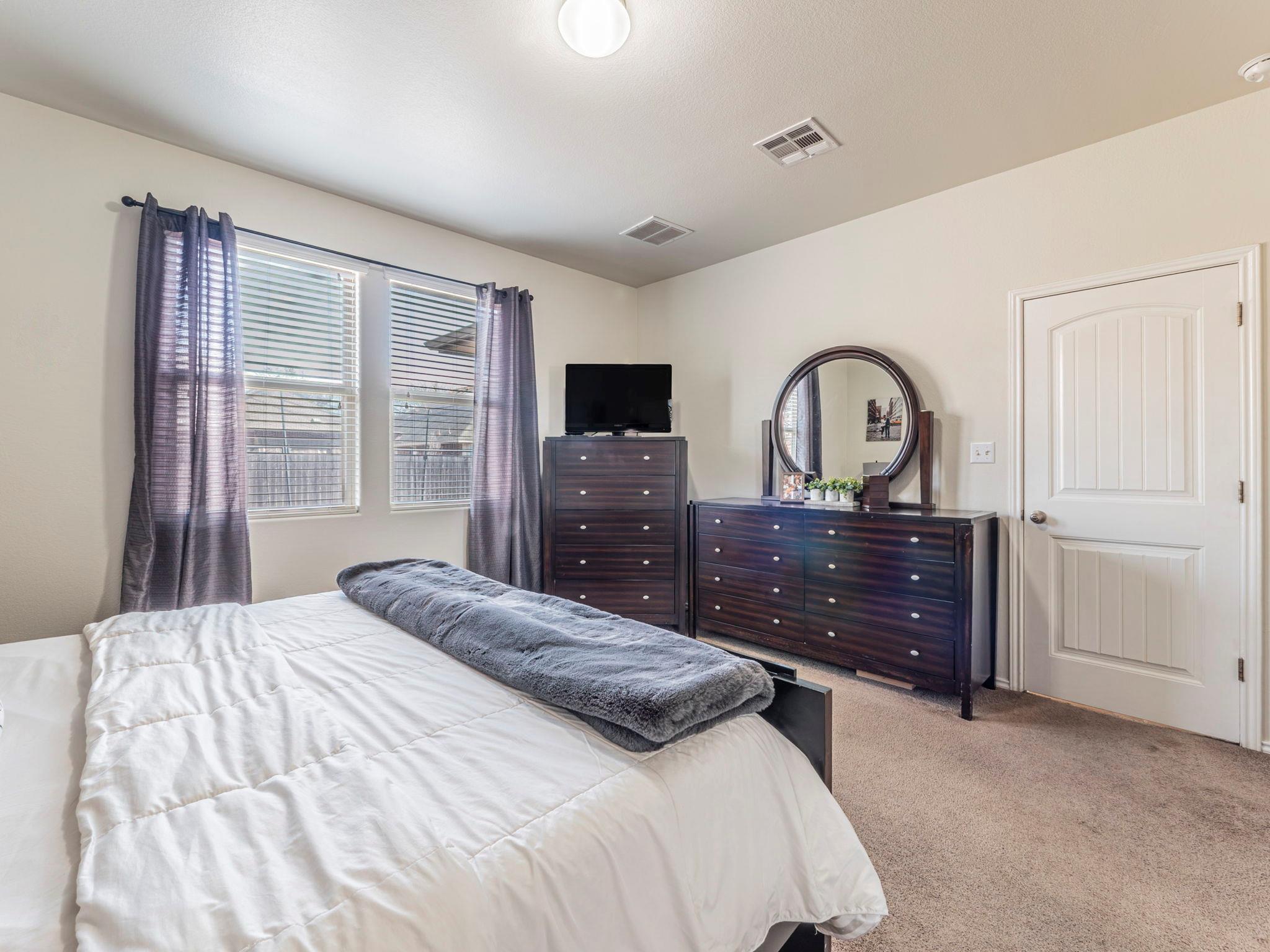 1366 Heep Run, Buda, TX 78610