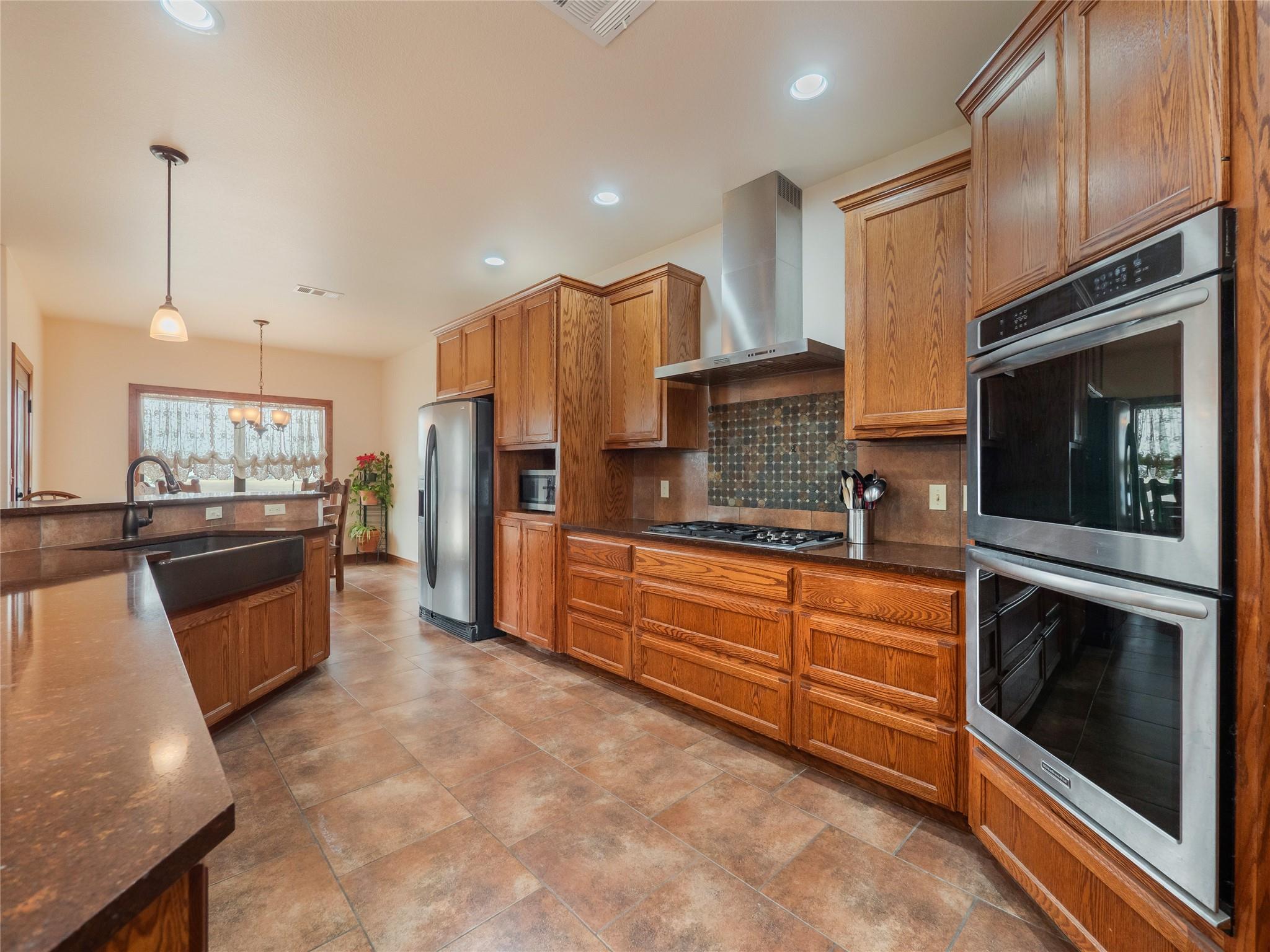 851 & 877 County Road 455, Coupland, TX 78615