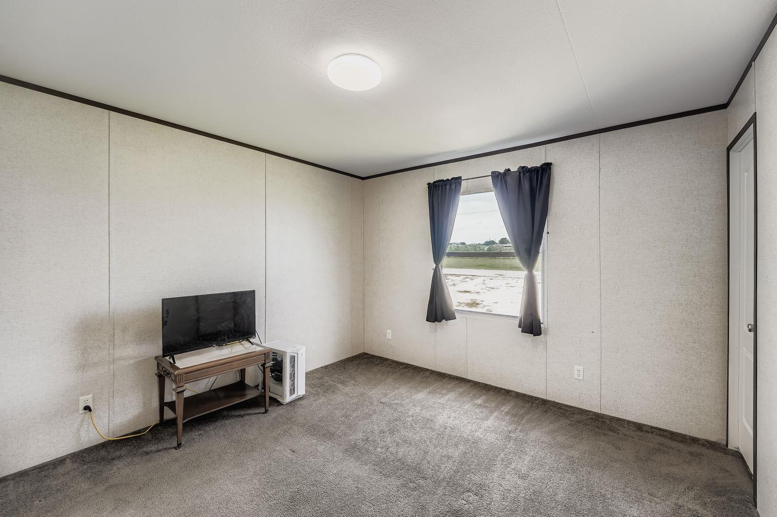 435 Still Meadow Dr, Dale, TX 78616