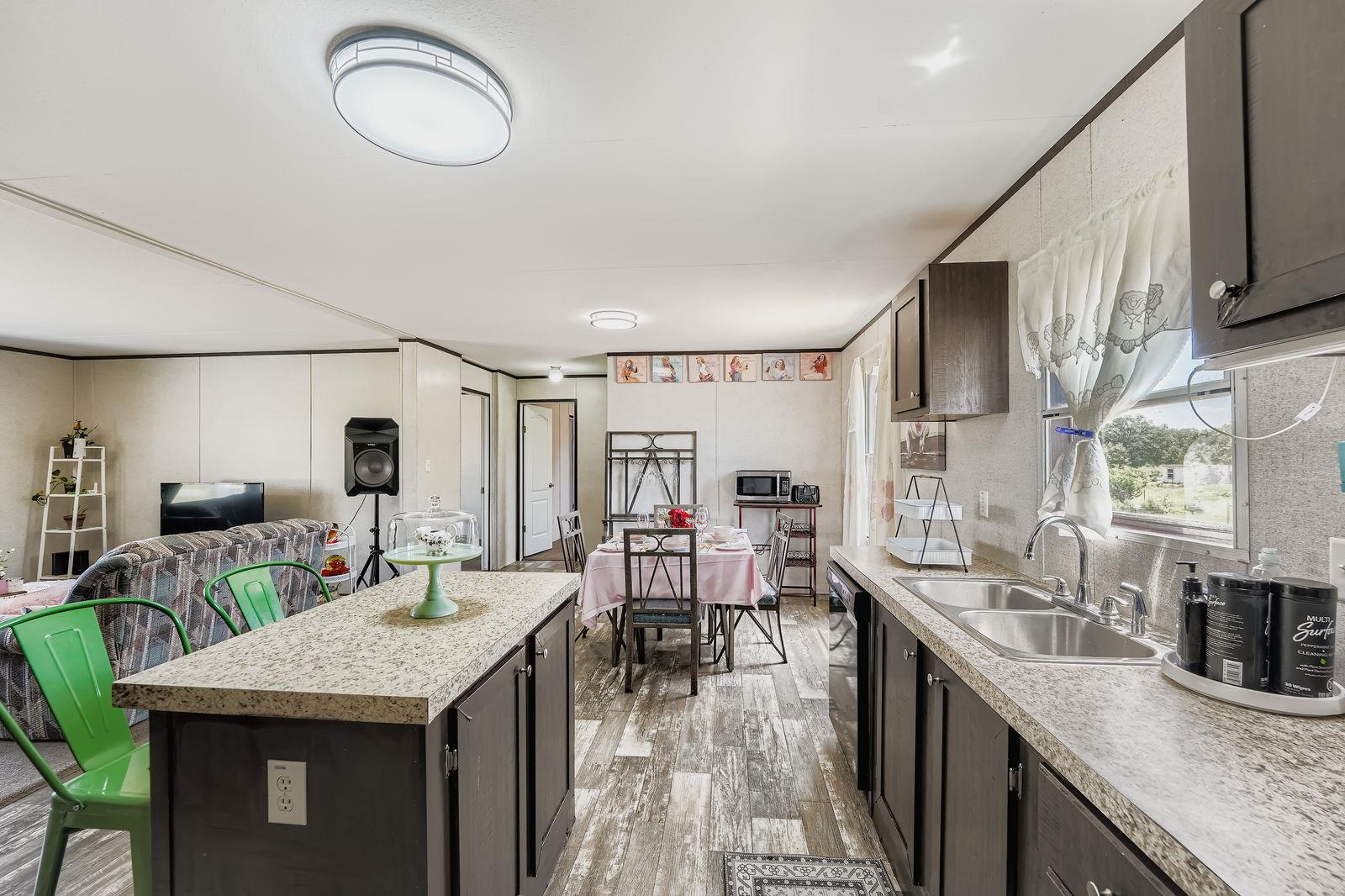 435 Still Meadow Dr, Dale, TX 78616