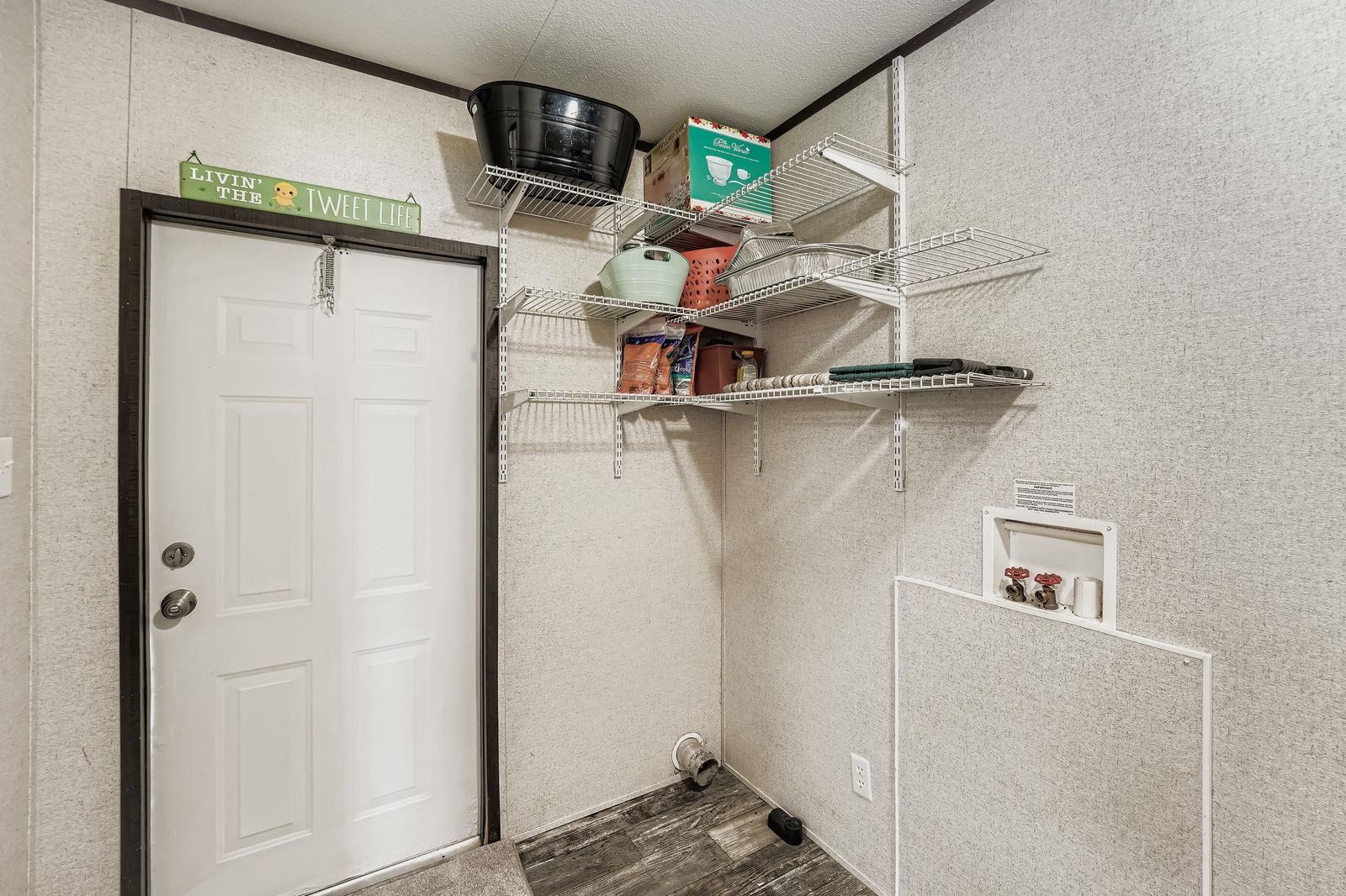 435 Still Meadow Dr, Dale, TX 78616