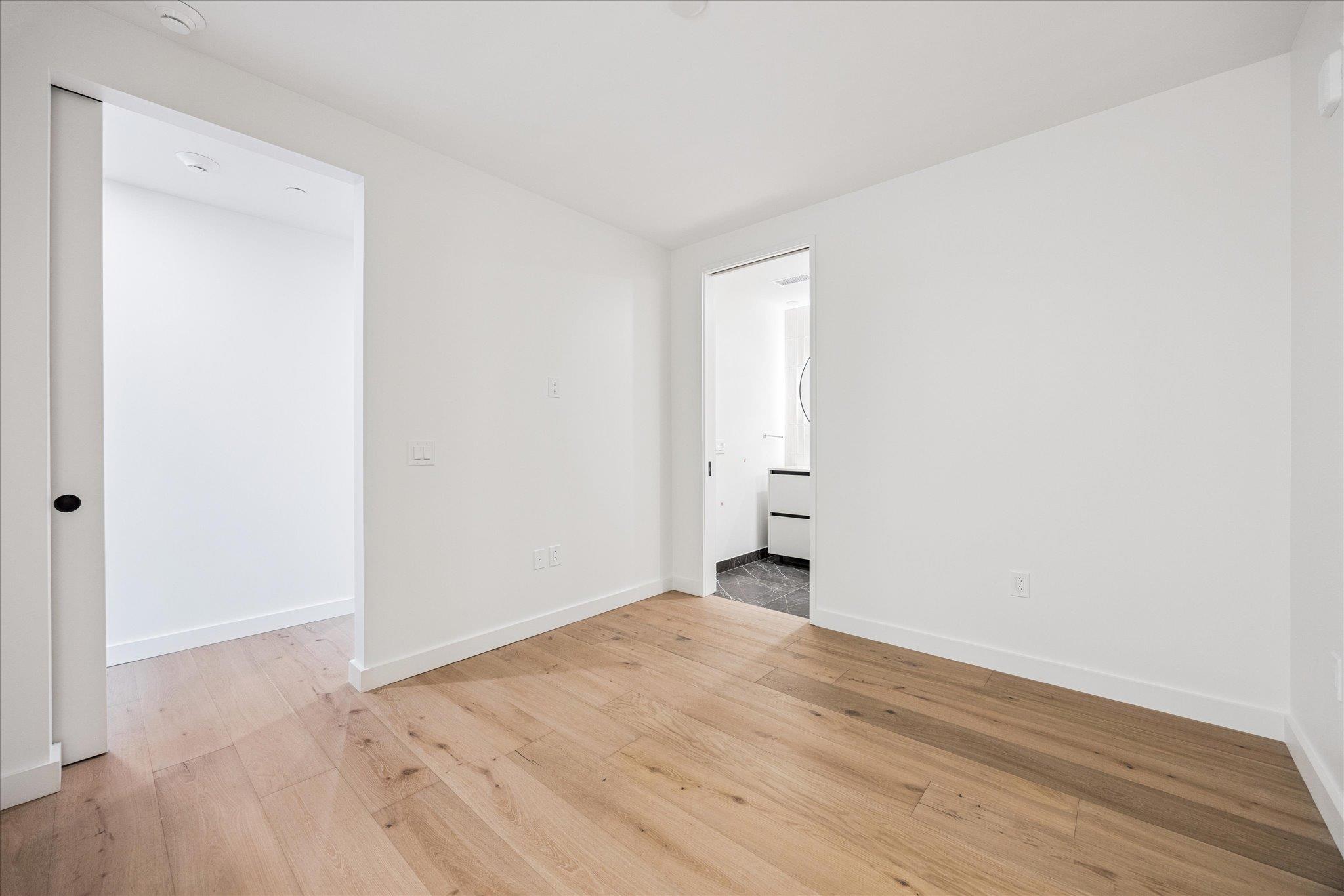 610 Davis St # 2702, Austin, TX 78701