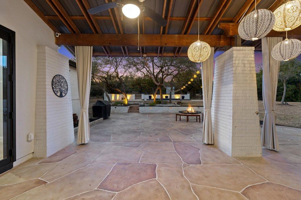 4018 Bee Creek Rd, Spicewood, TX 78669