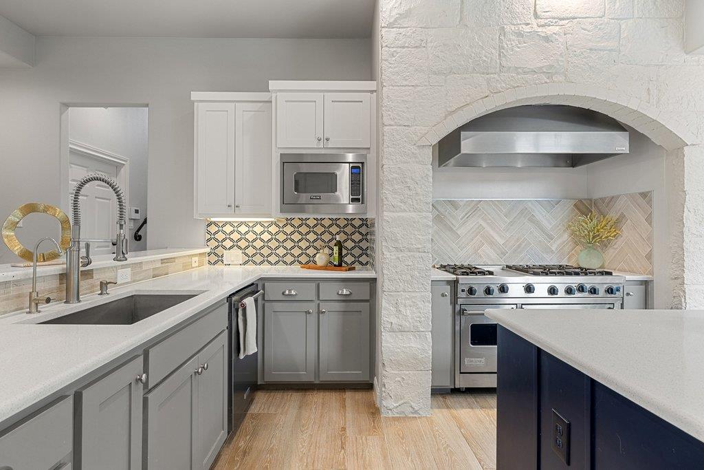 4018 Bee Creek Rd, Spicewood, TX 78669