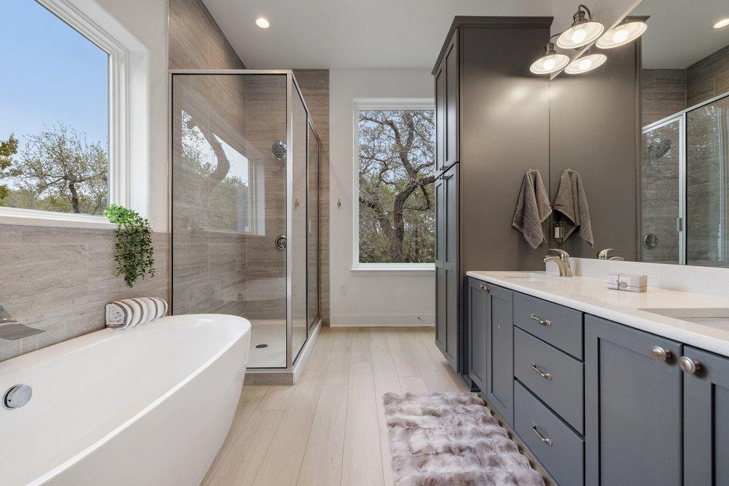 4018 Bee Creek Rd, Spicewood, TX 78669