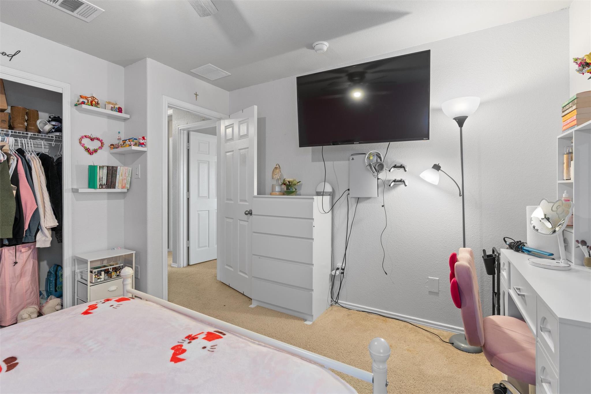 338 Altamont St, Hutto, TX 78634