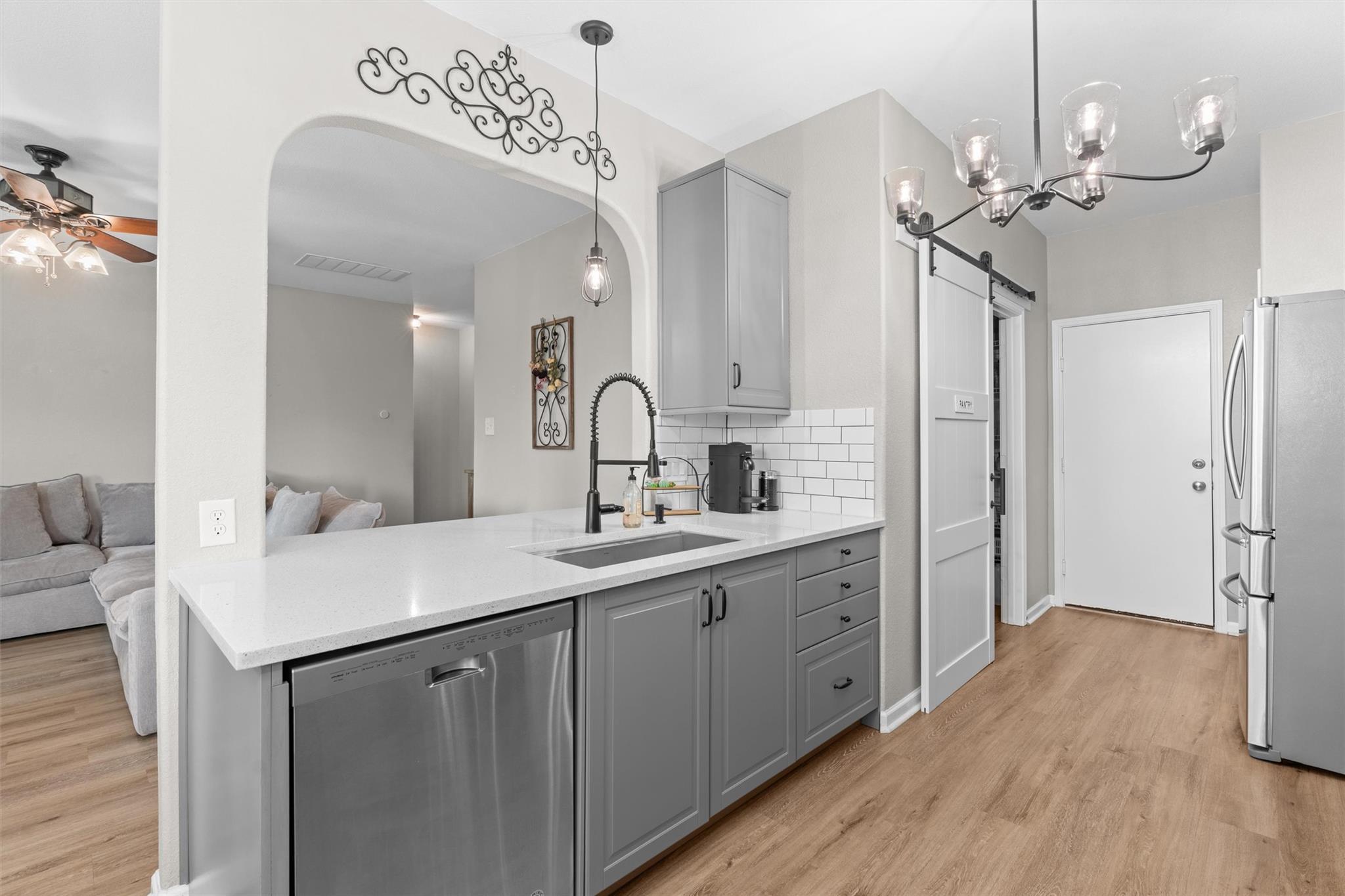 338 Altamont St, Hutto, TX 78634