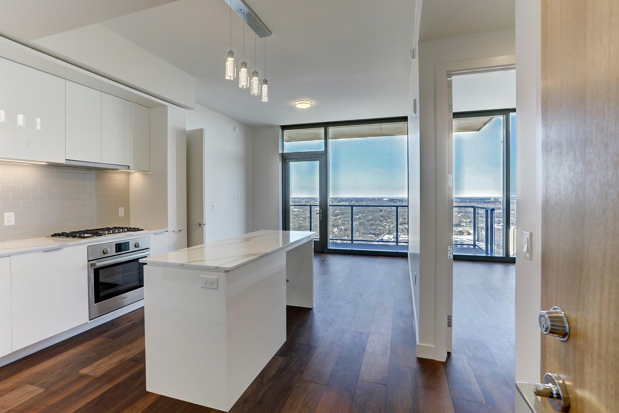 44 East Ave # 2908, Austin, TX 78701
