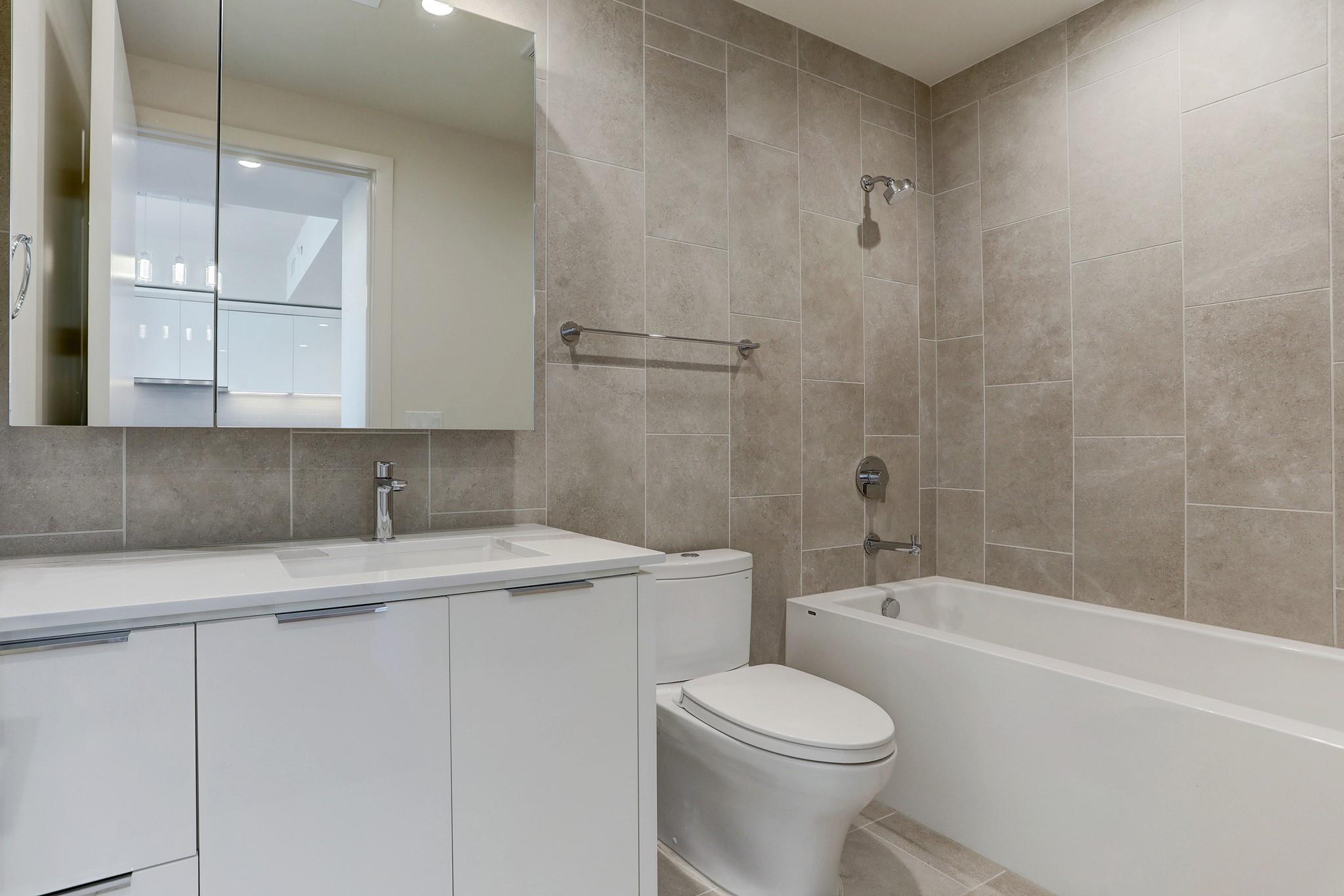 44 East Ave # 2908, Austin, TX 78701